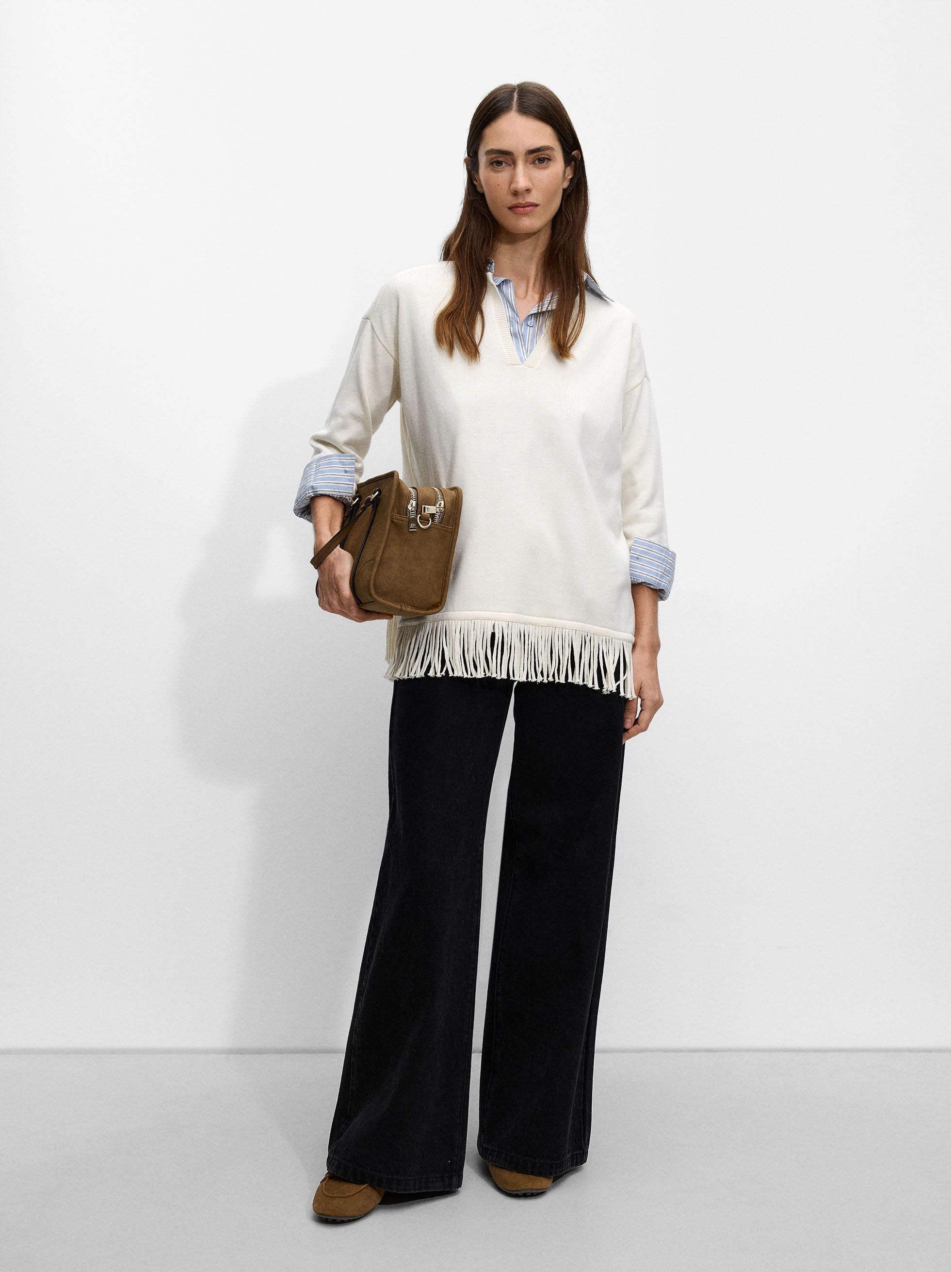 Poncho De Punto Con Flecos