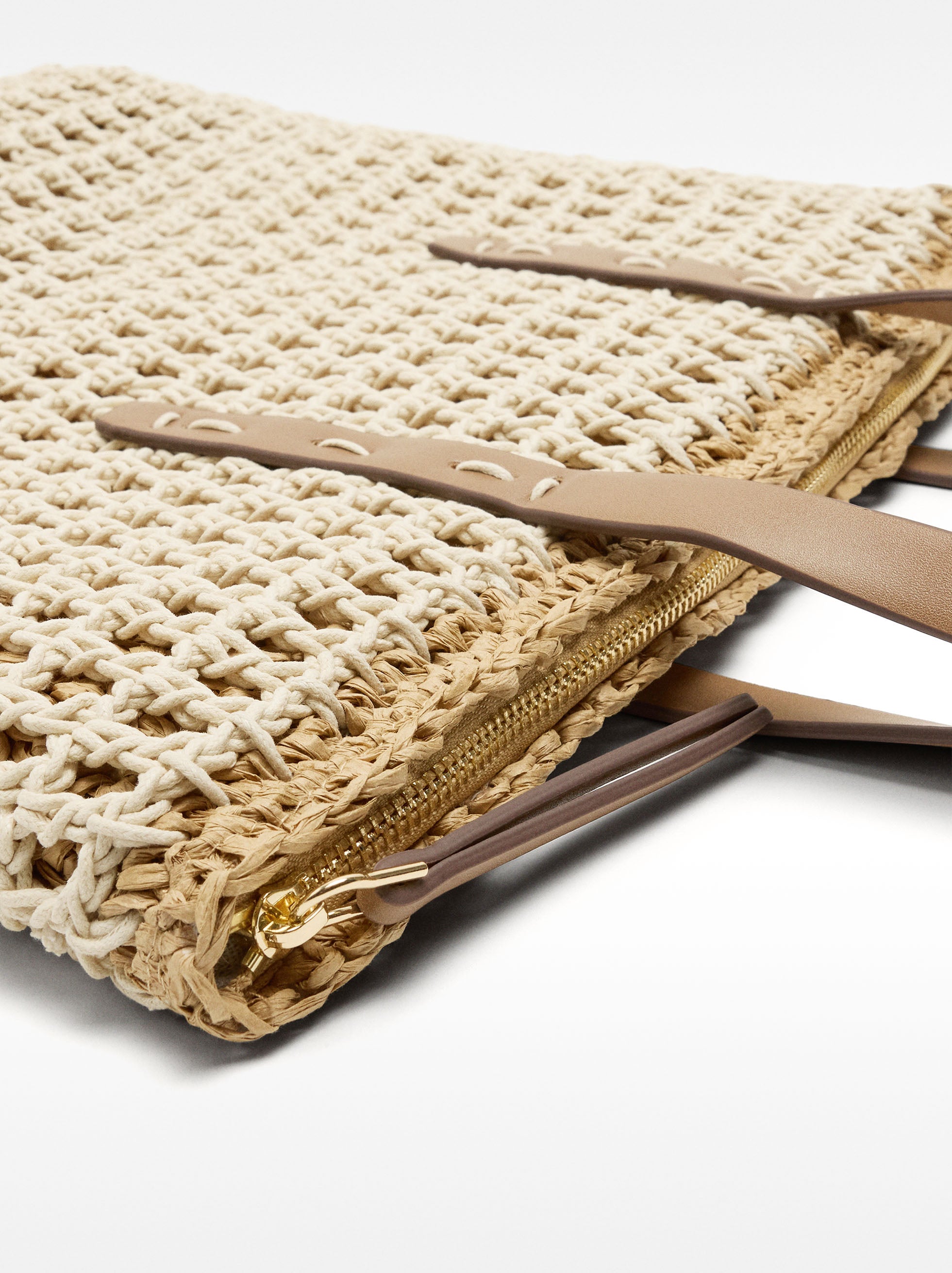 Bolso Shopper Trenzado Con Efecto Rafia