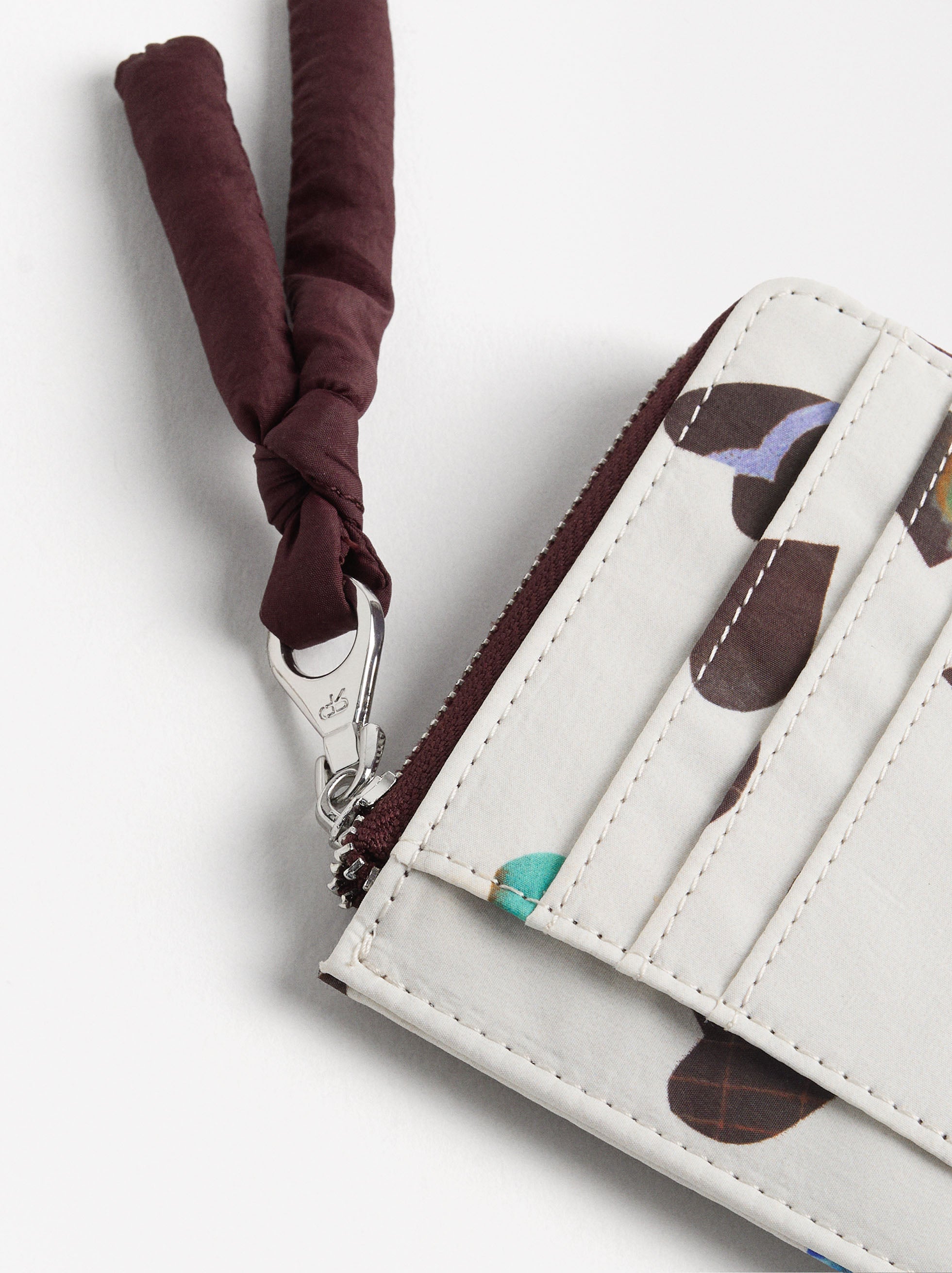 Tarjetero De Nylon Estampado