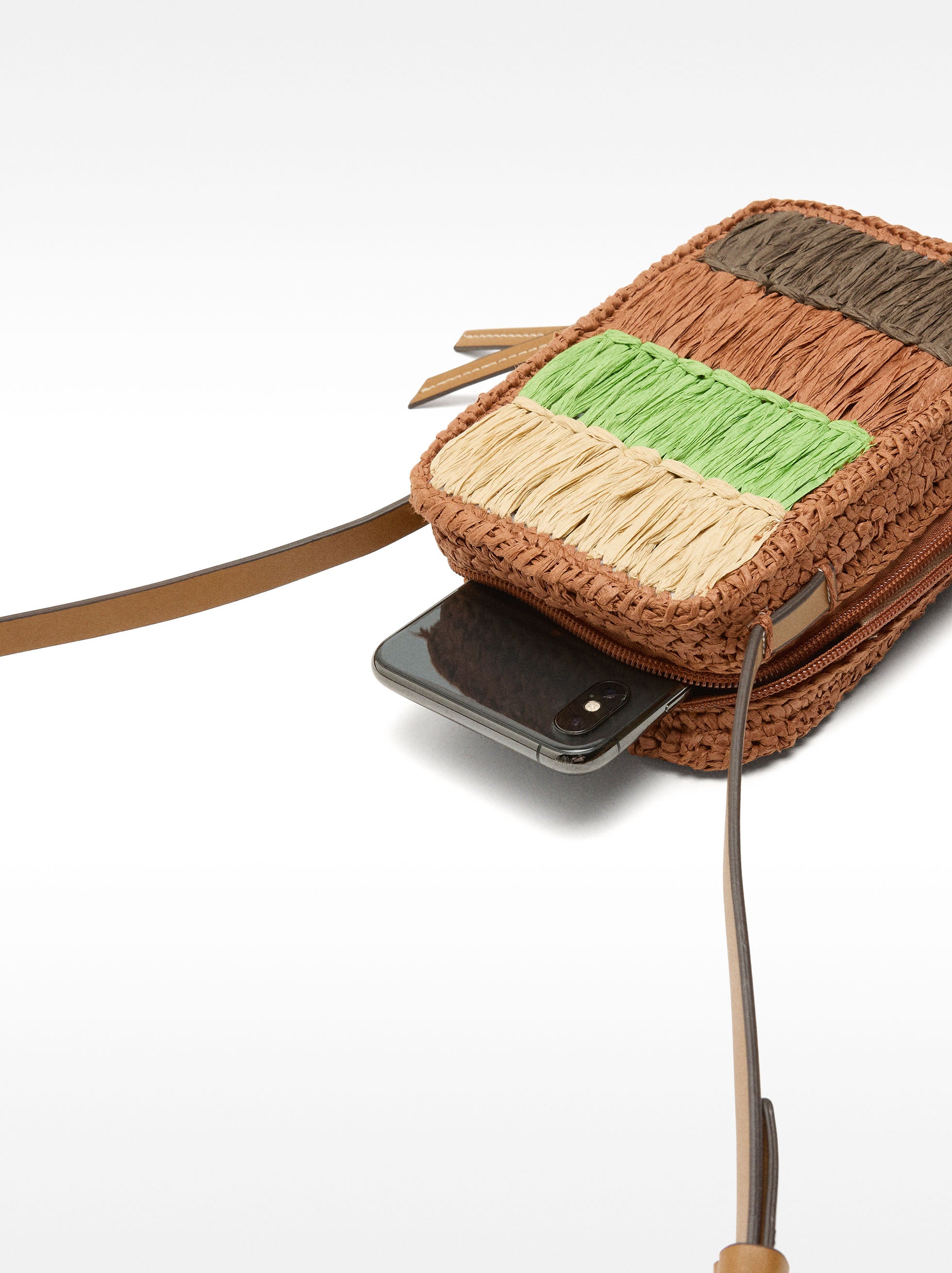 Bolsa Para Móvil Multicolor Efecto Rafia