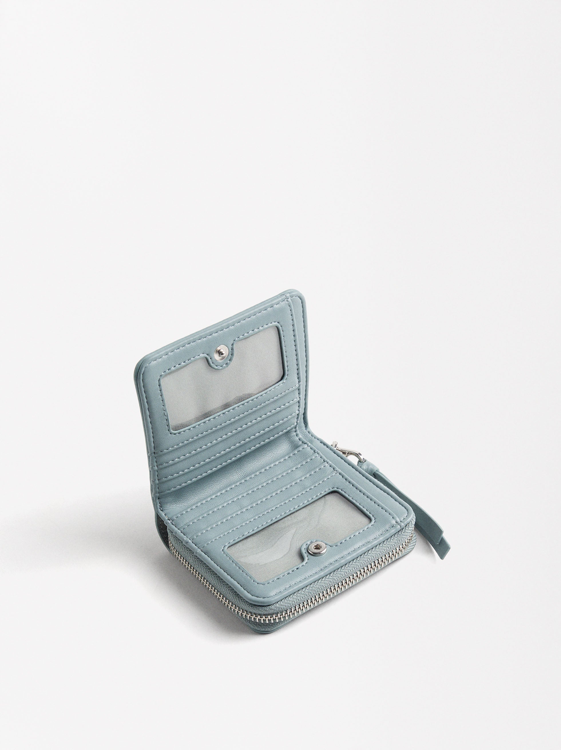 Cartera Básica Con Textura