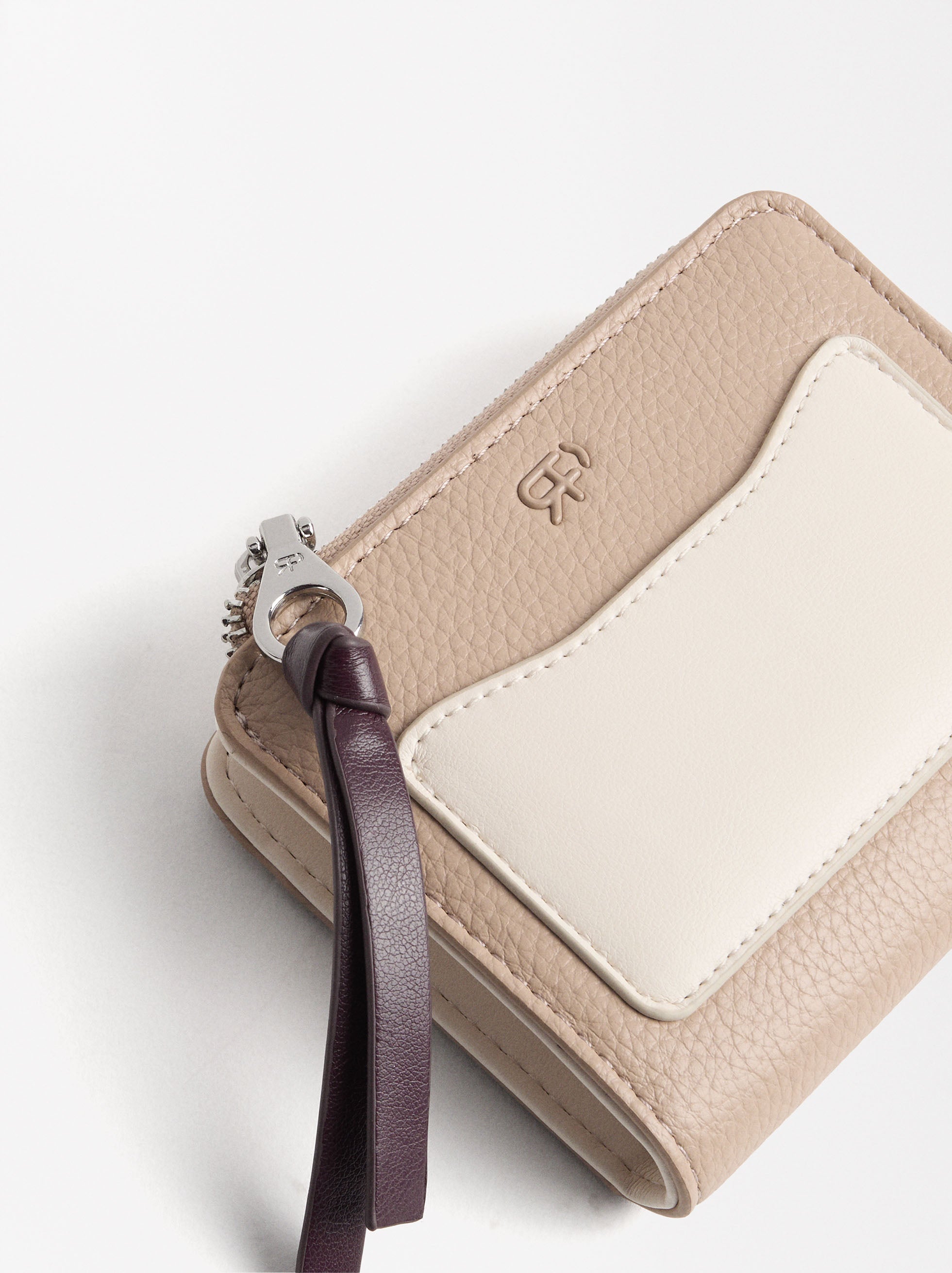 Cartera Bicolor Con Textura