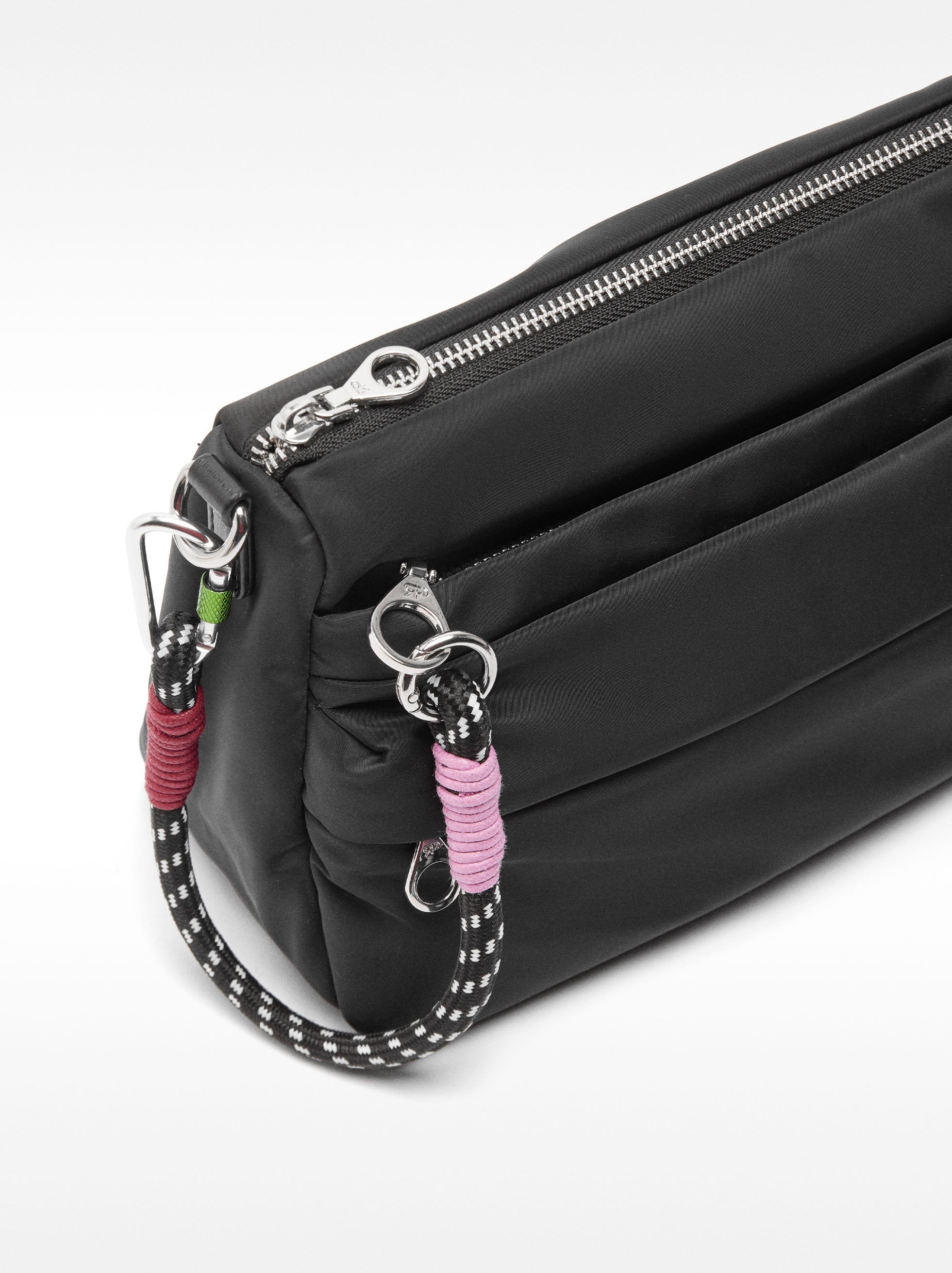 Cartera Bandolera De Nylon Con Bolsillo Exterior