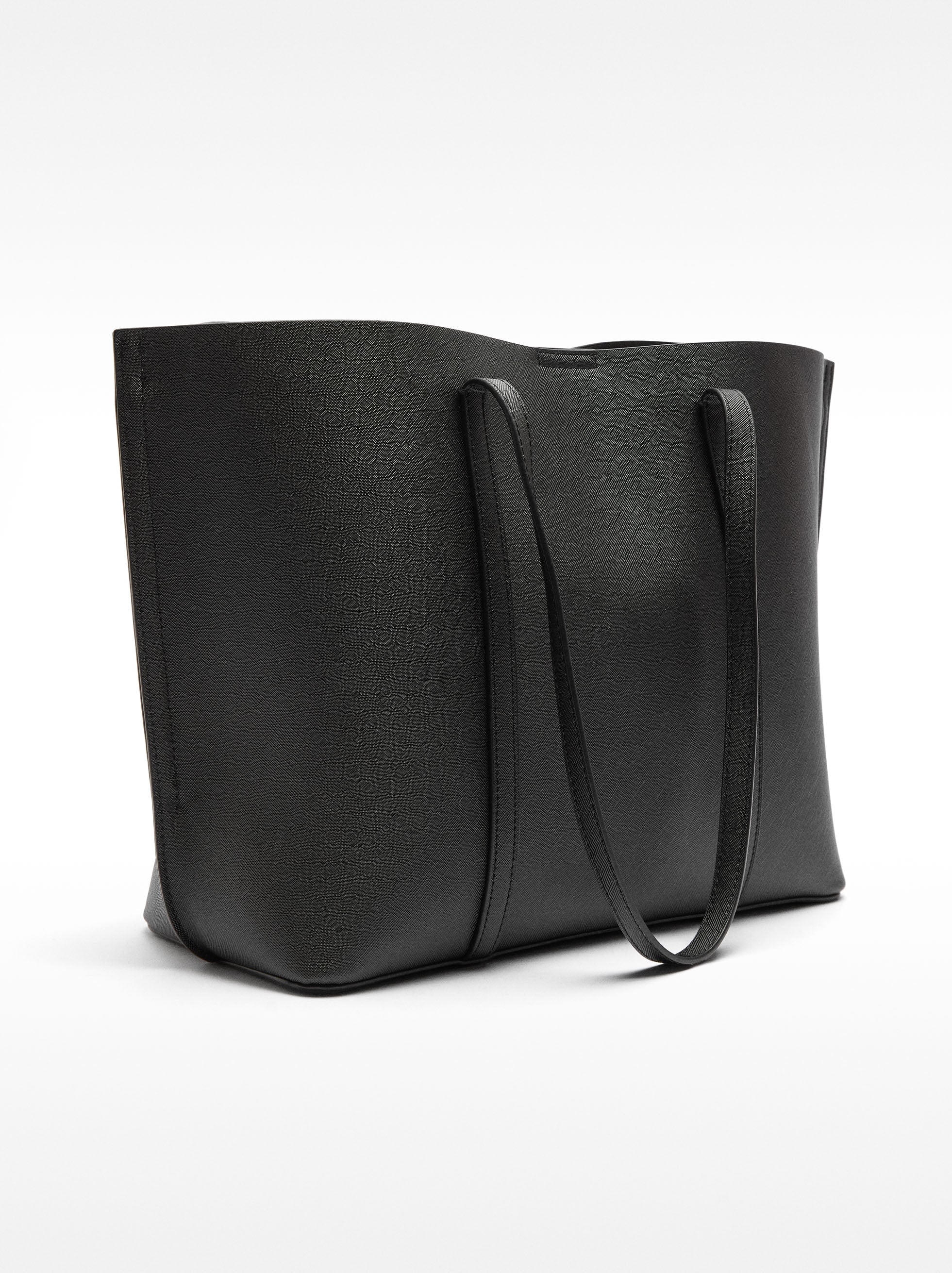 Cartera Shopper Con Colgante