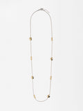Collar Largo Con Detalles Metálicos