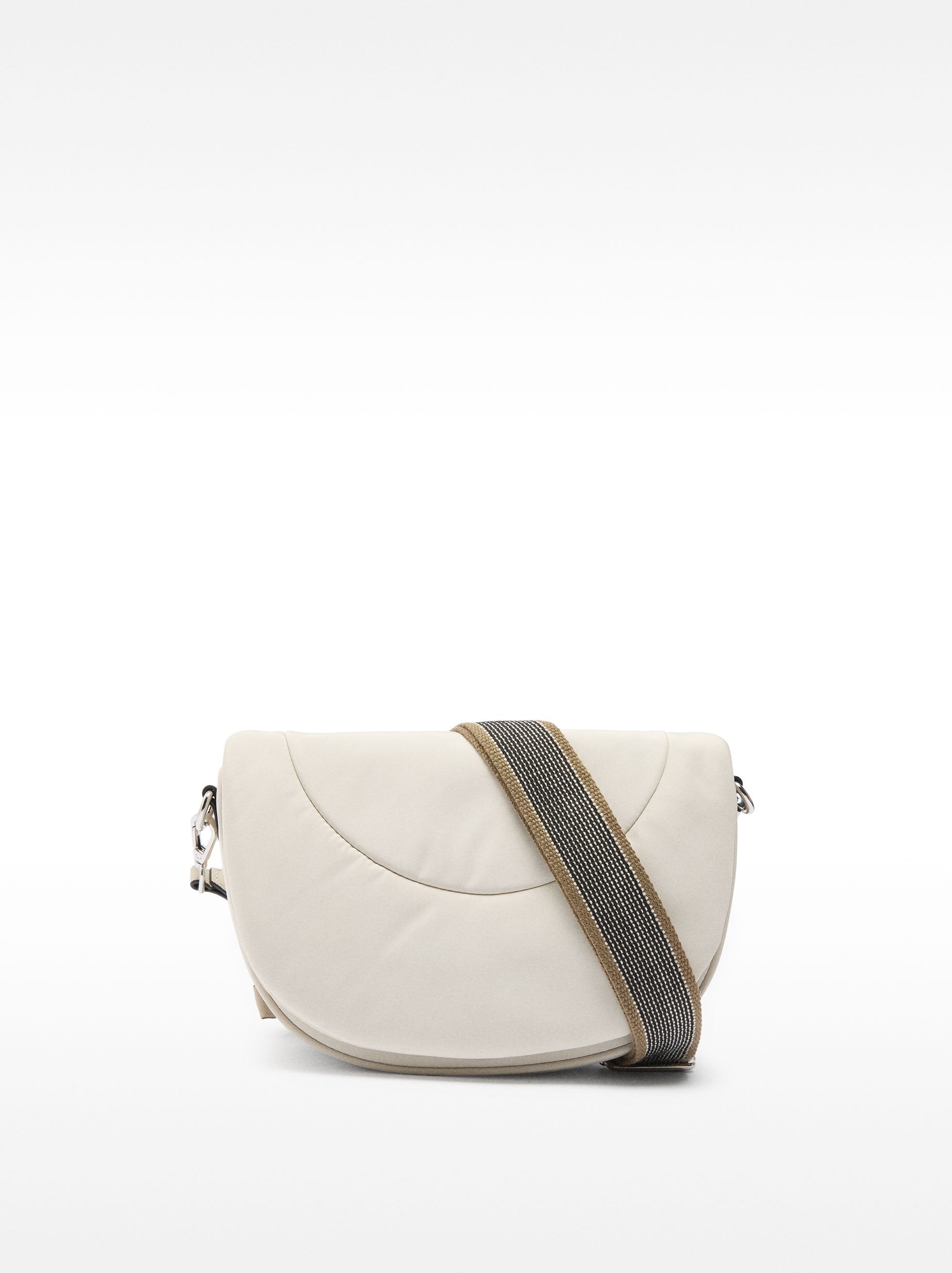 Cartera Bandolera De Nylon Con Colgante