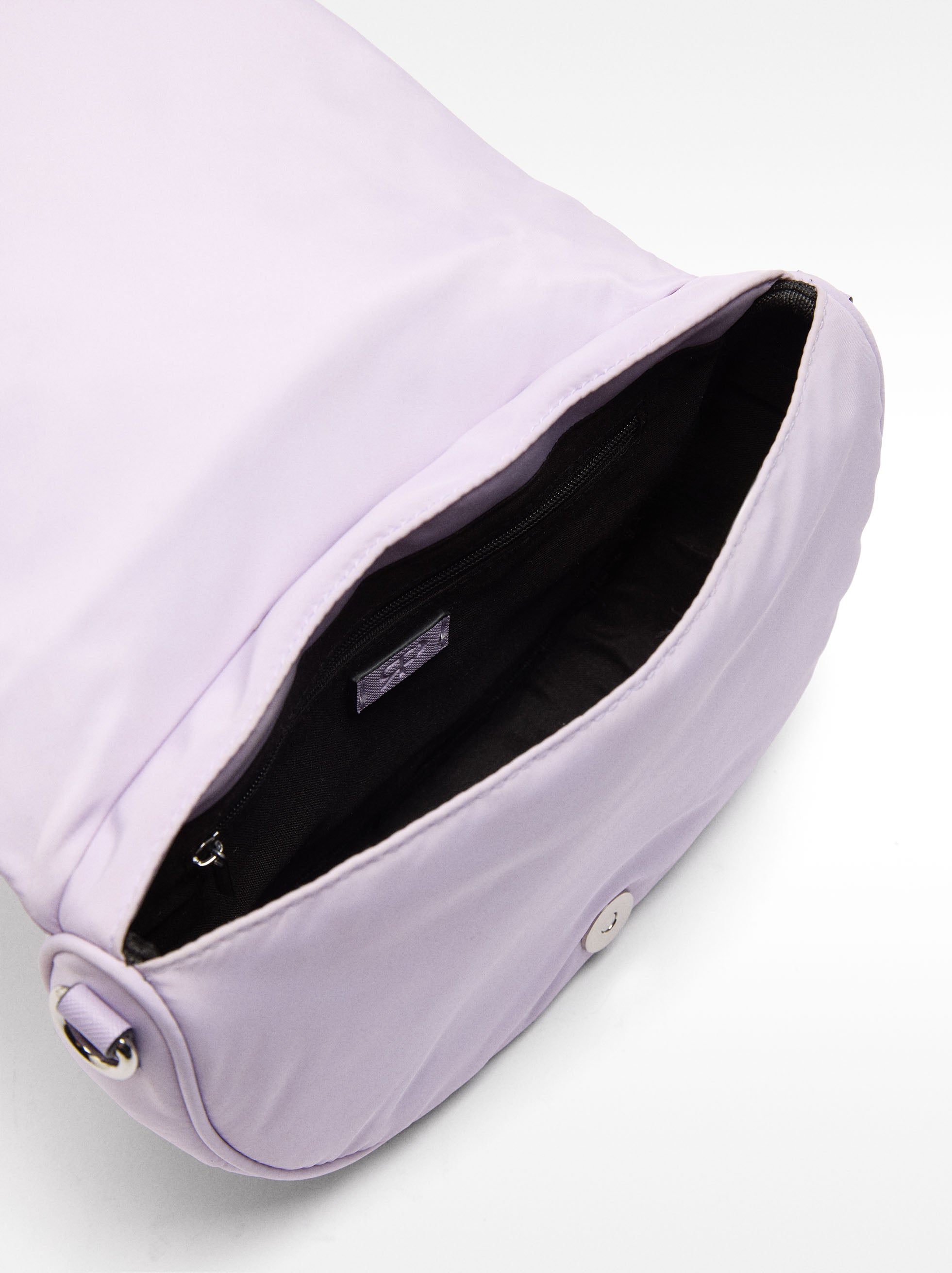 Cartera Bandolera De Nylon Con Colgante
