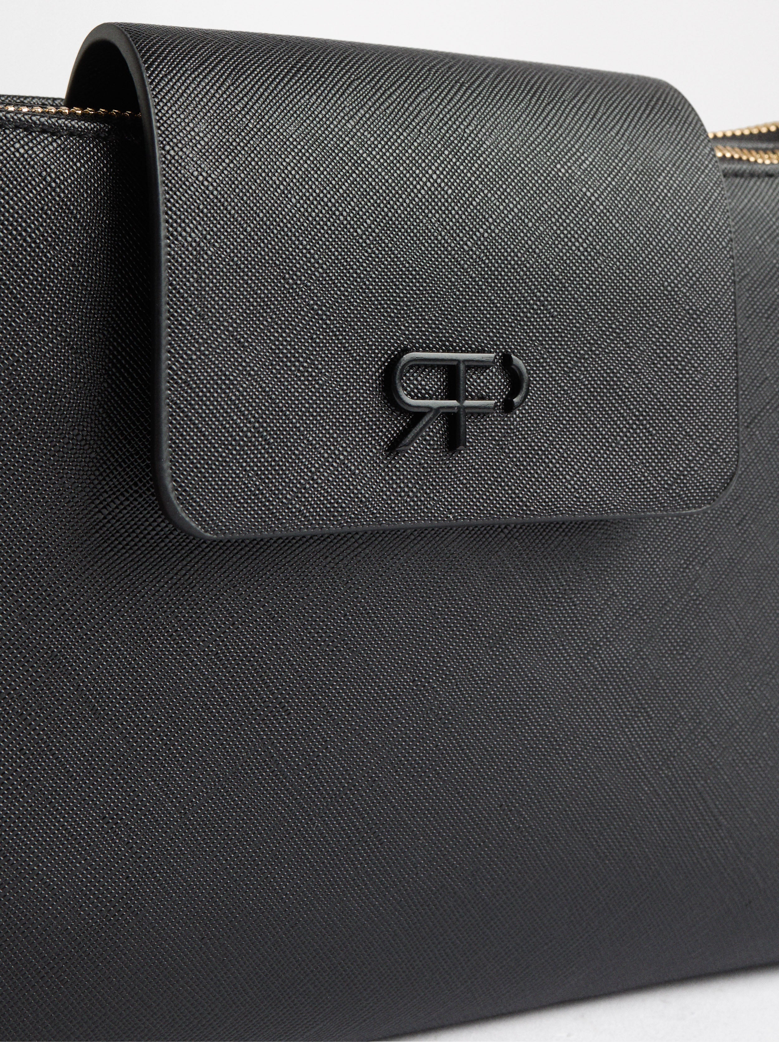 Bolso Bandolera Con Textura