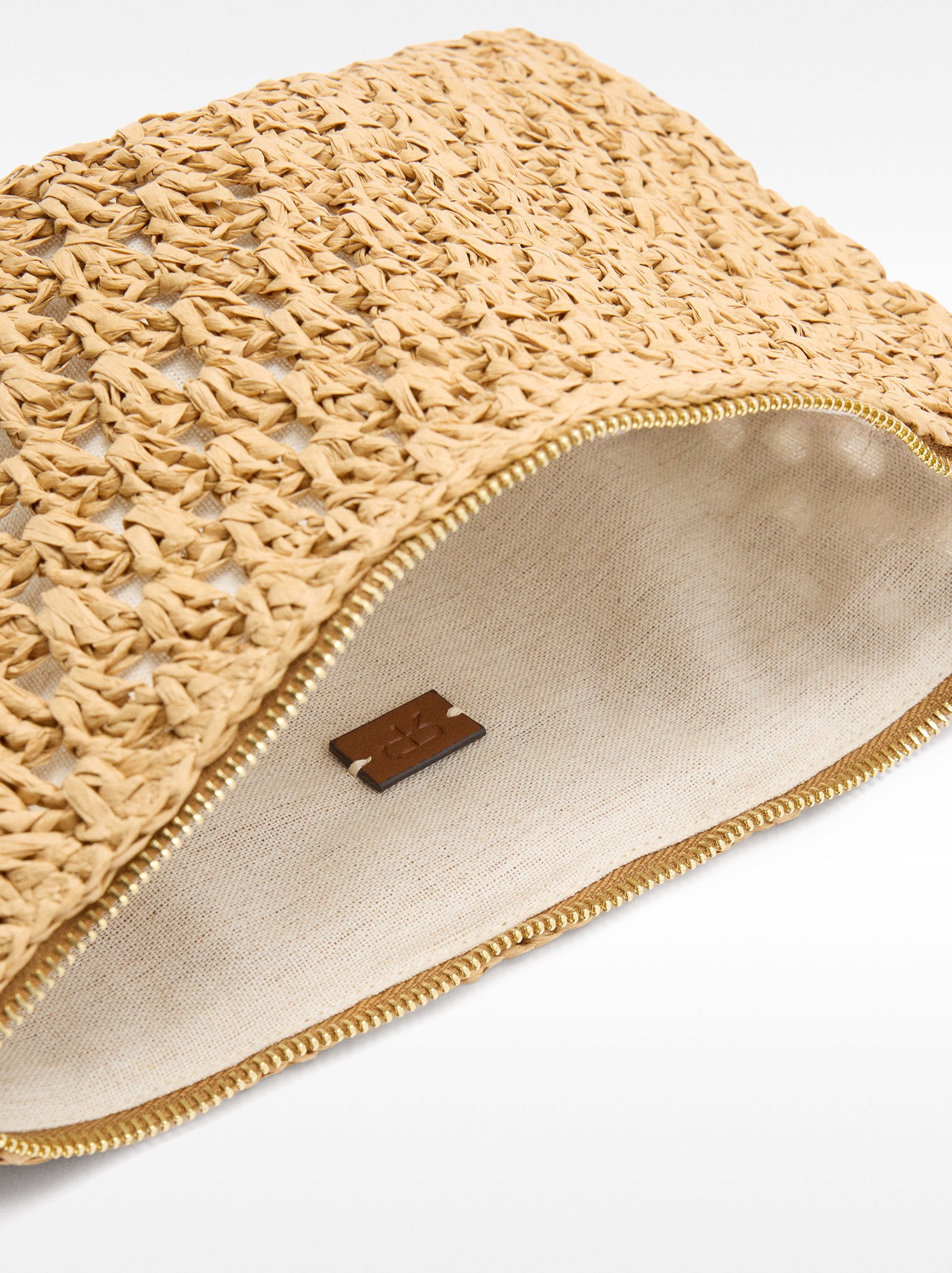 Bolso De Mano Efecto Rafia