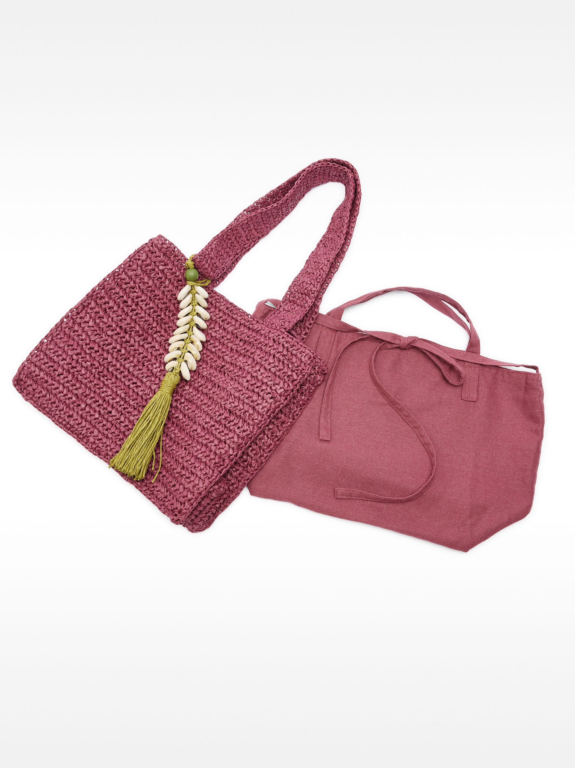 Bolso Tote Efecto Rafia Con Detalle De Conchas Colgante M