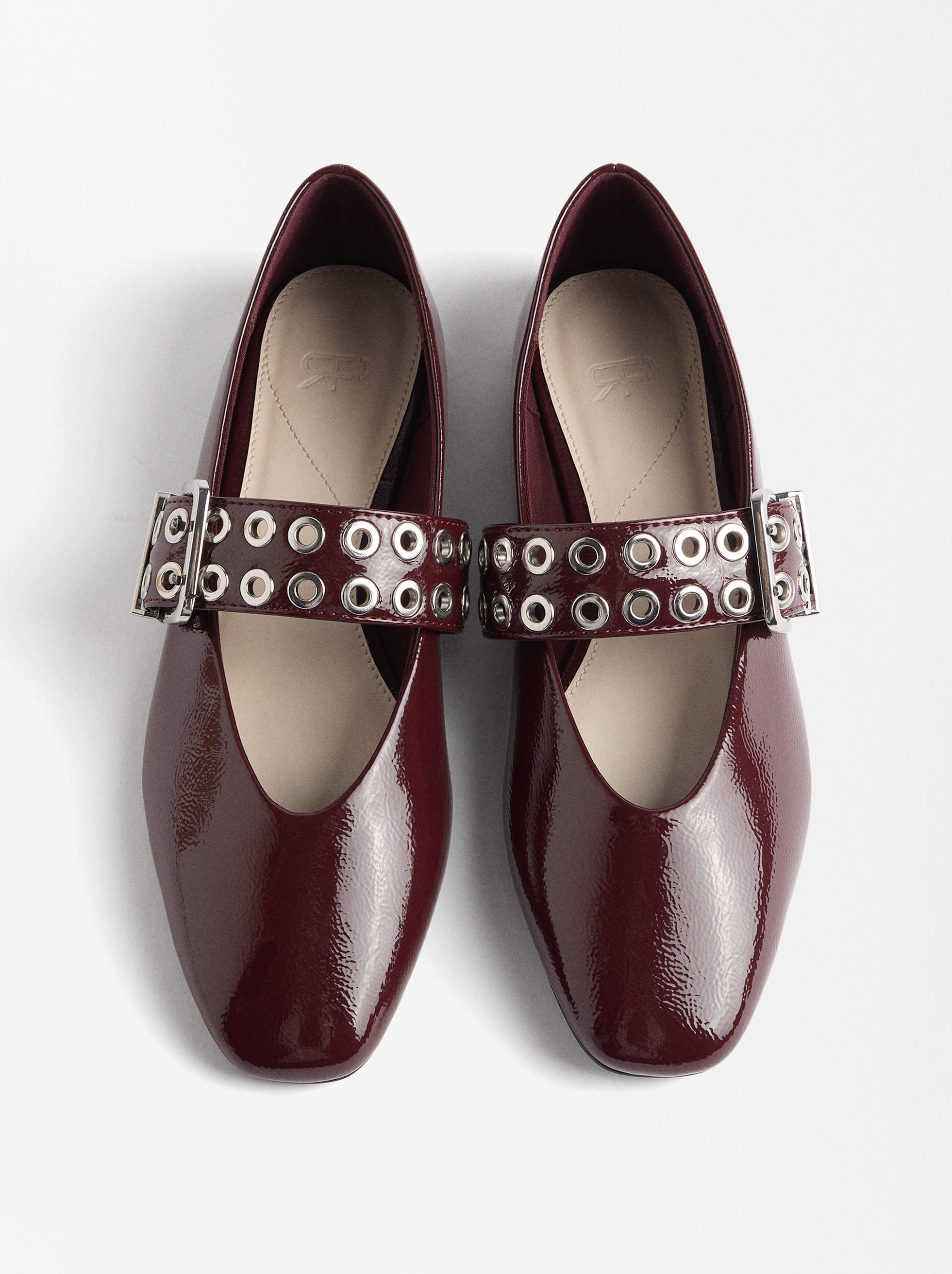 Bailarinas De Charol Con Tachuelas