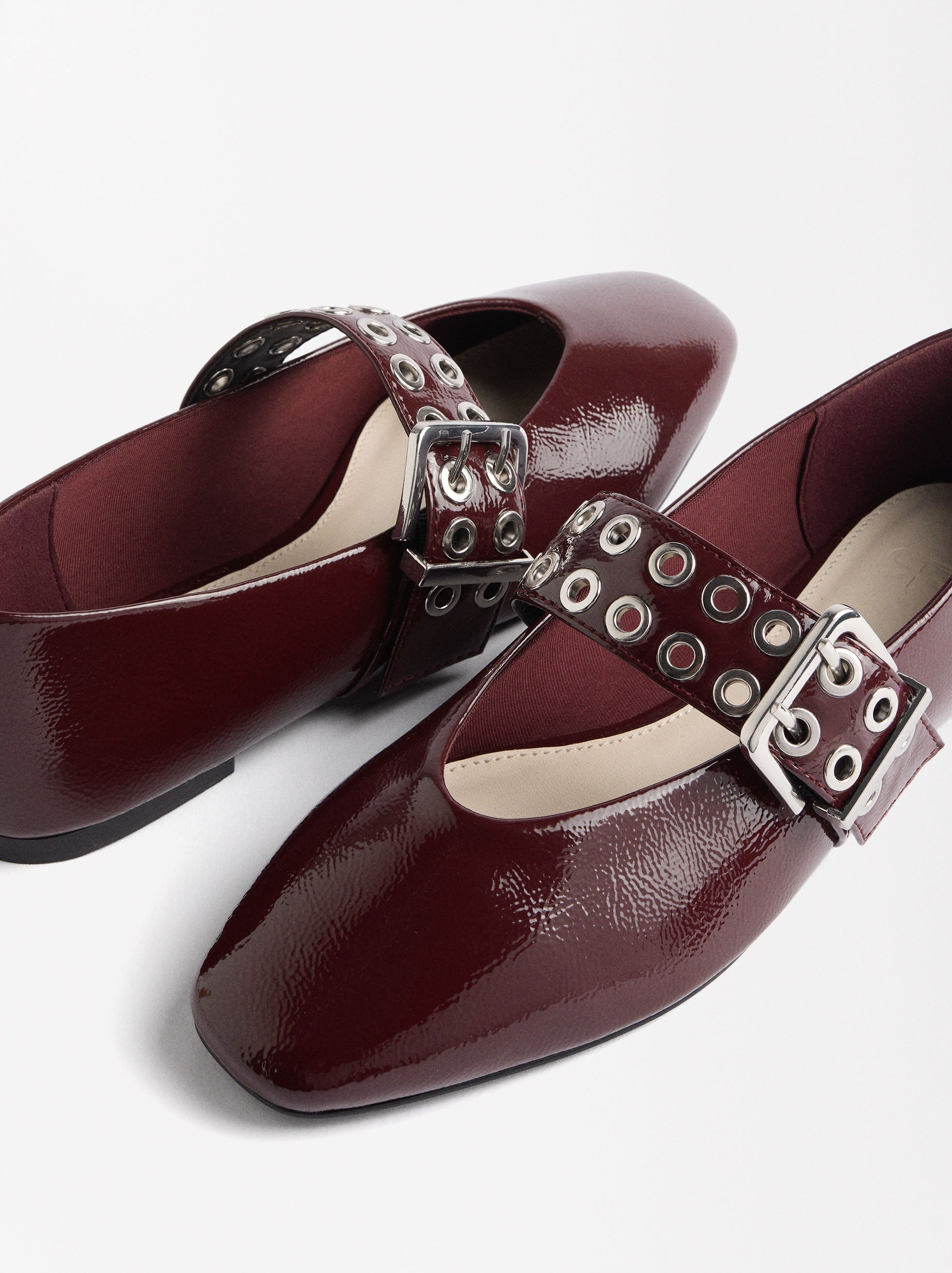 Bailarinas De Charol Con Tachuelas