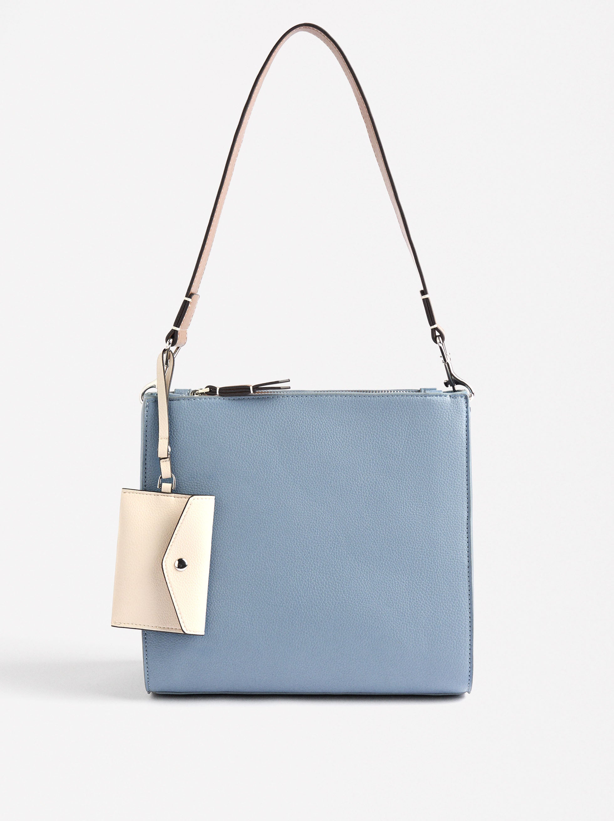 Cartera De Hombro Con Colgante