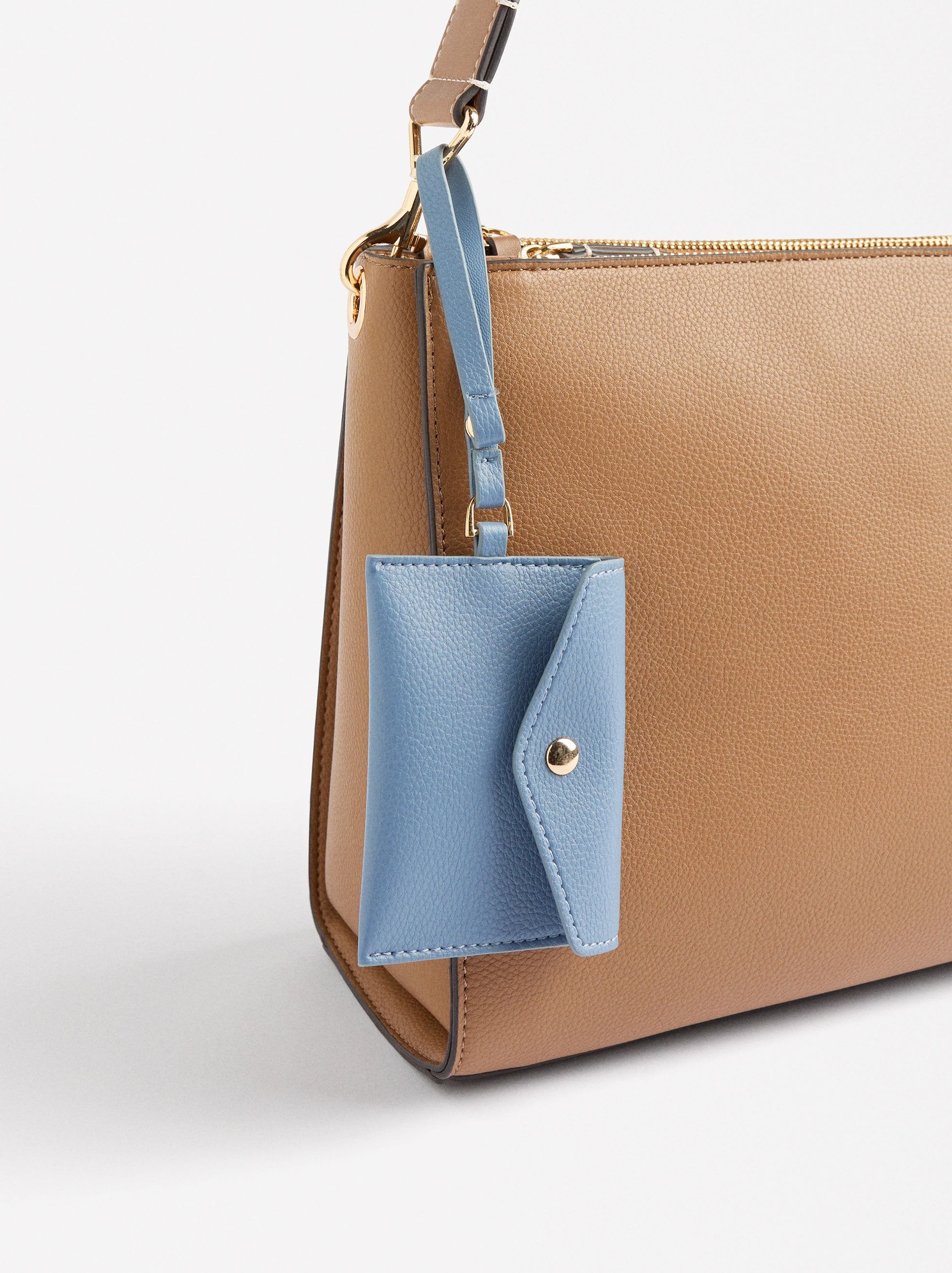Cartera De Hombro Con Colgante