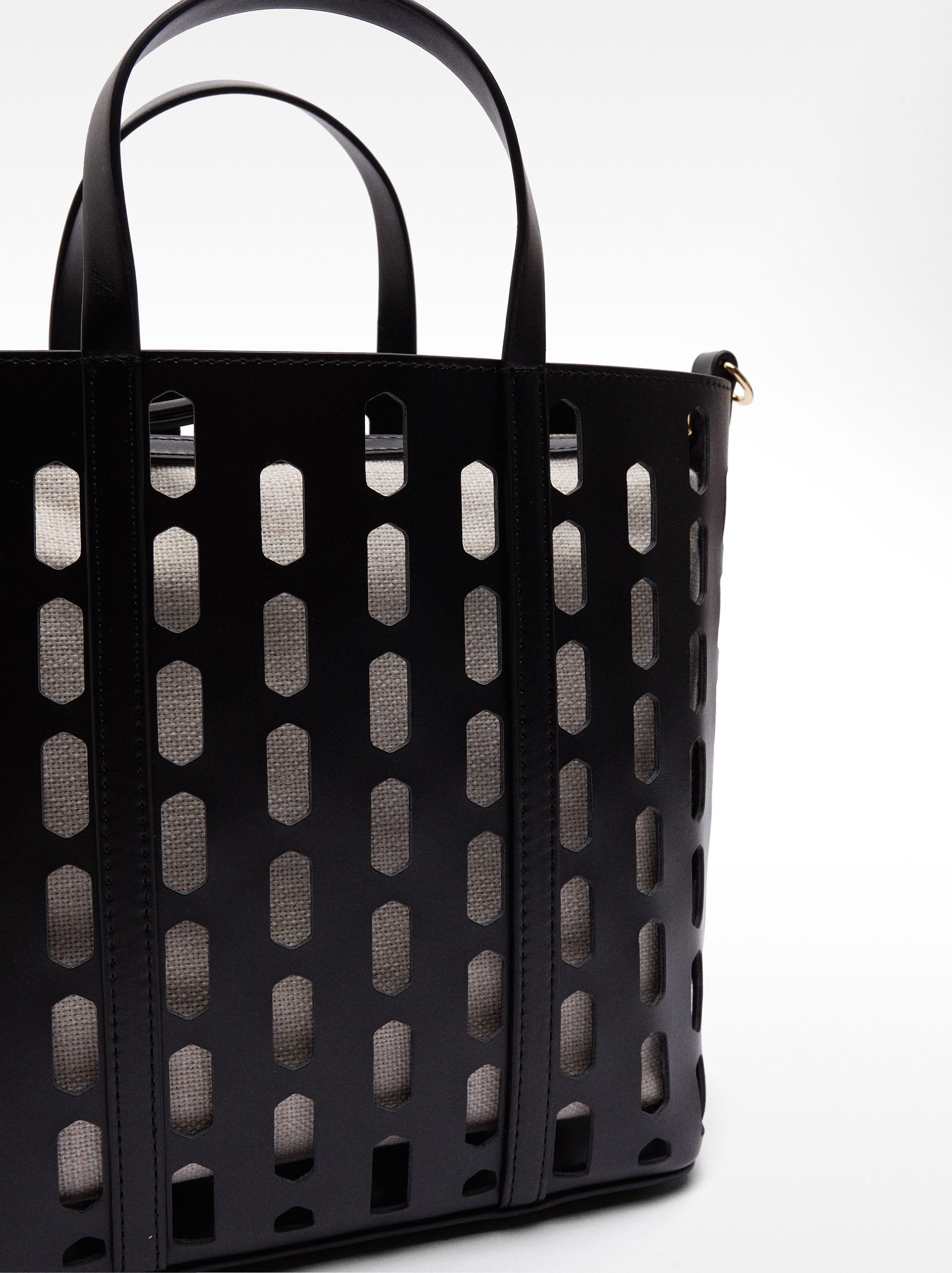 Cartera Tote Perforado Con Cartera Removible