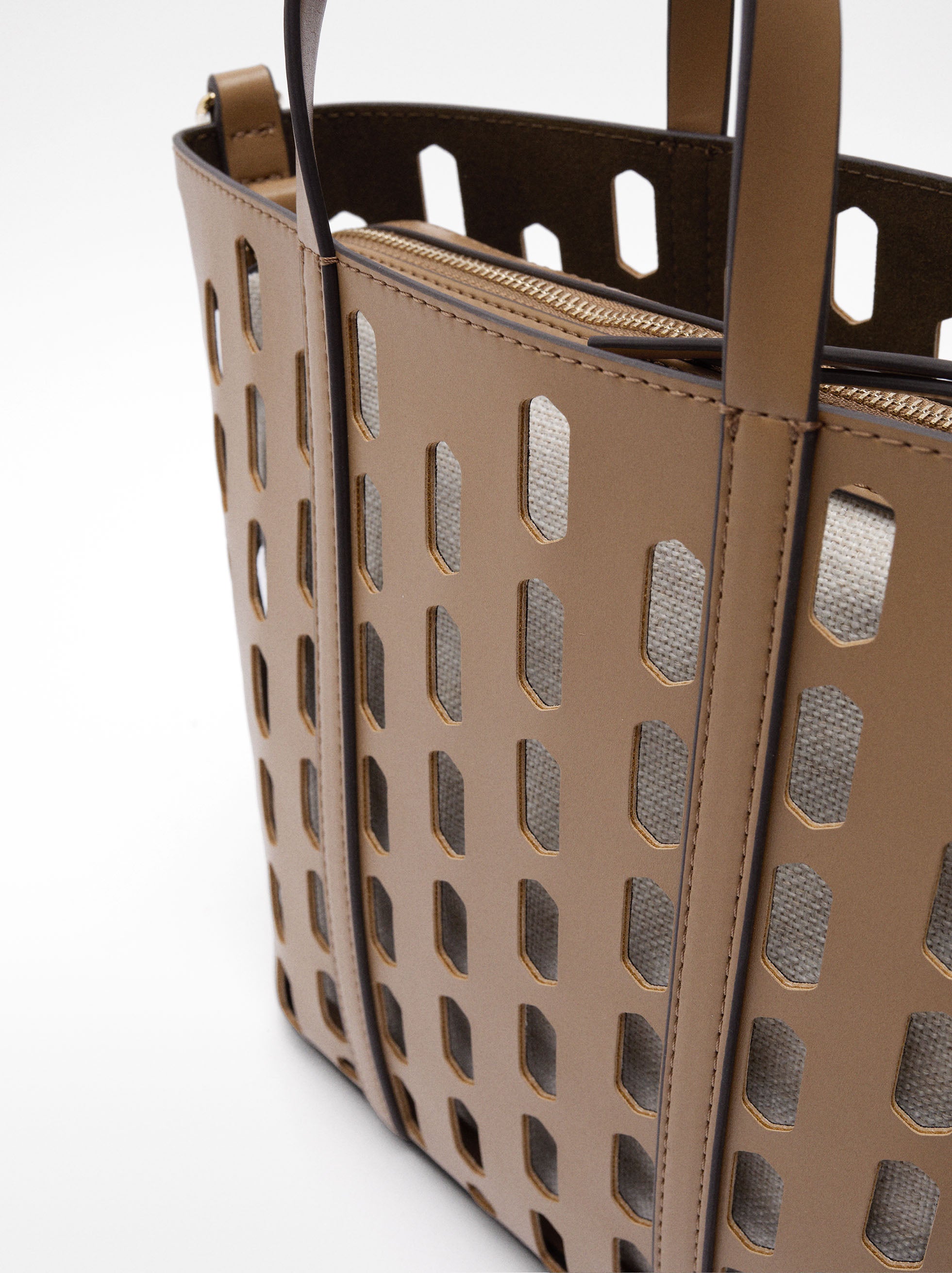 Cartera Tote Perforado Con Cartera Removible