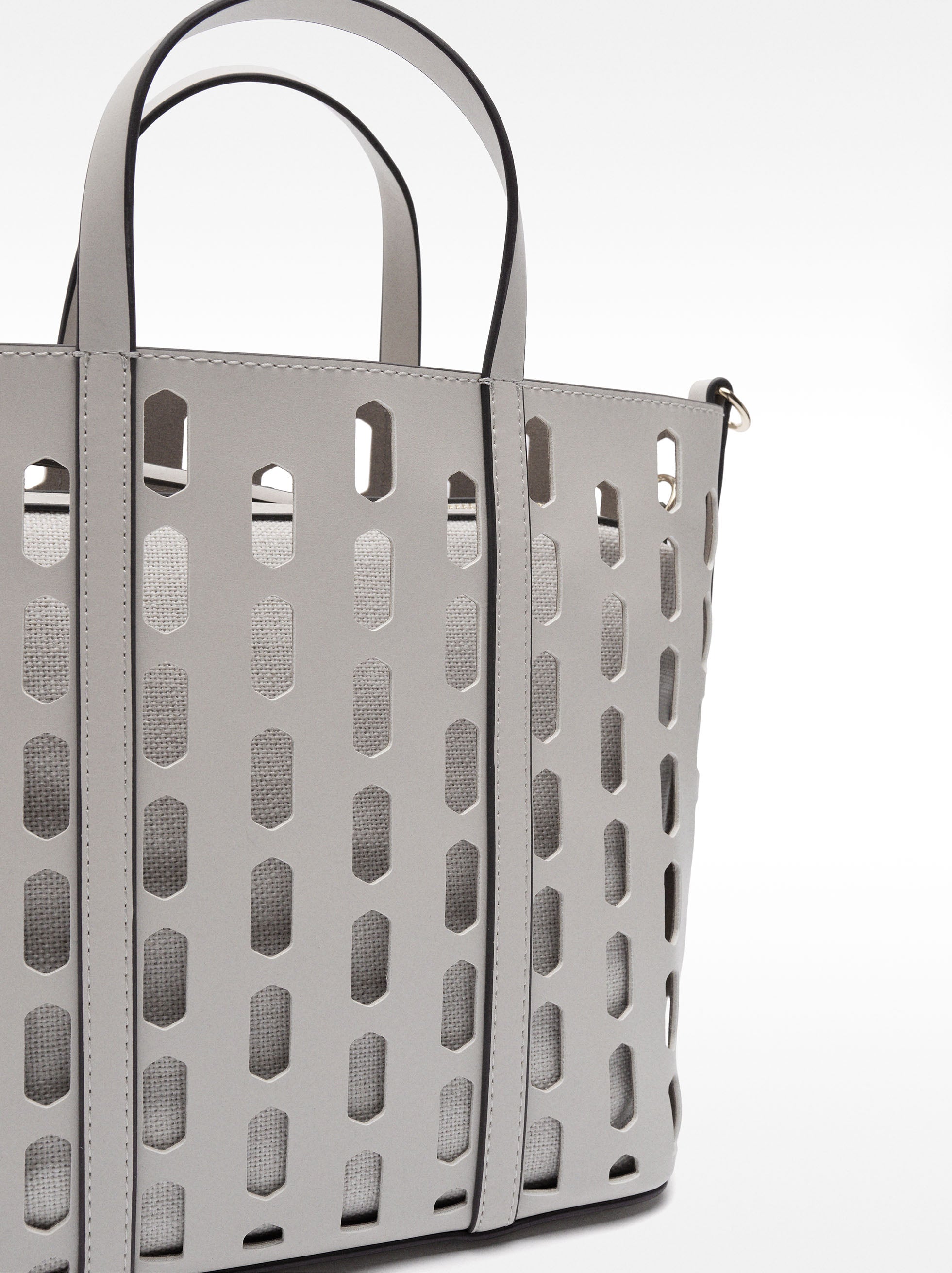 Cartera Tote Perforado Con Cartera Removible