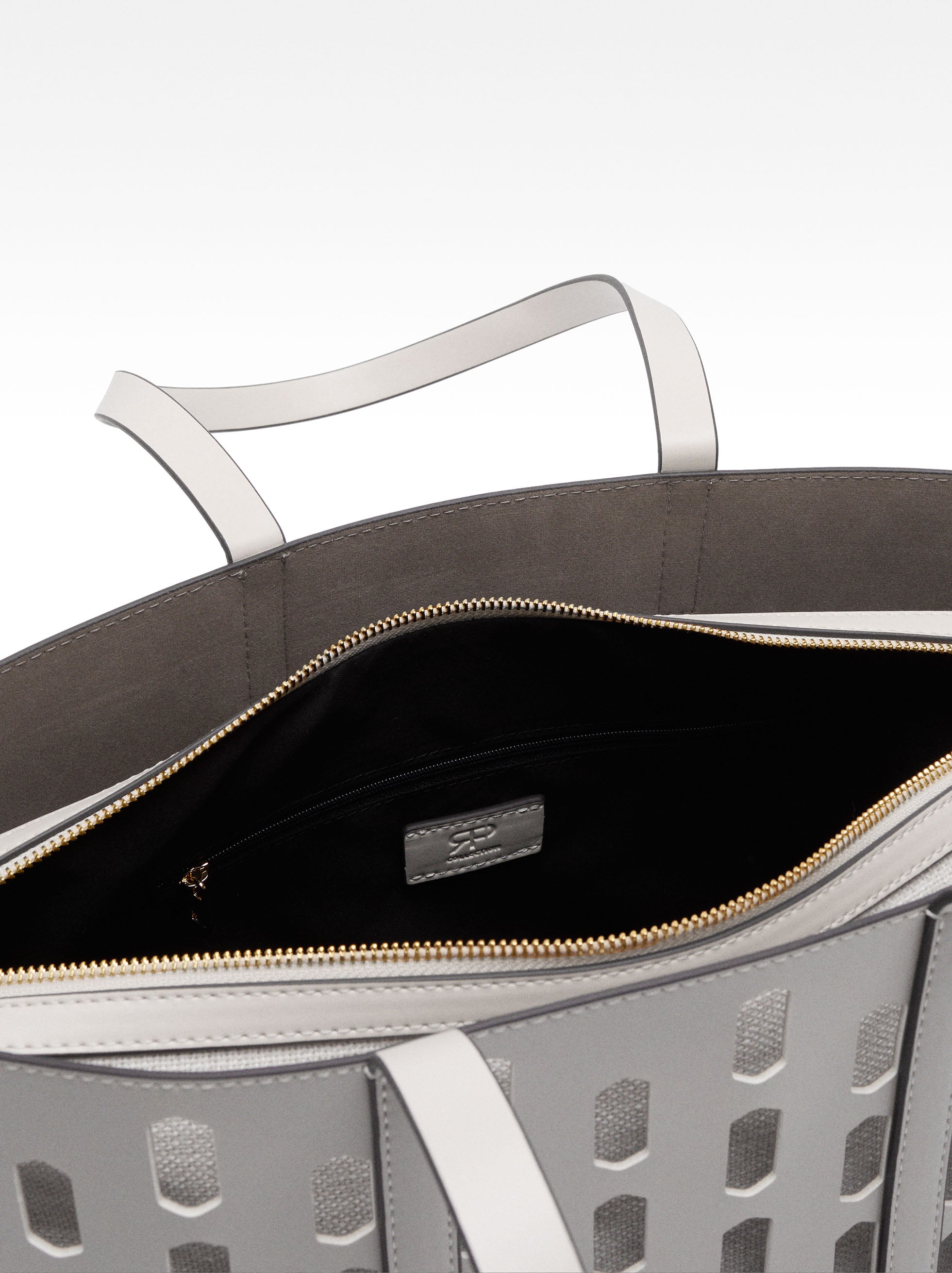 Cartera Shopper Perforado Con Cartera Extraíble