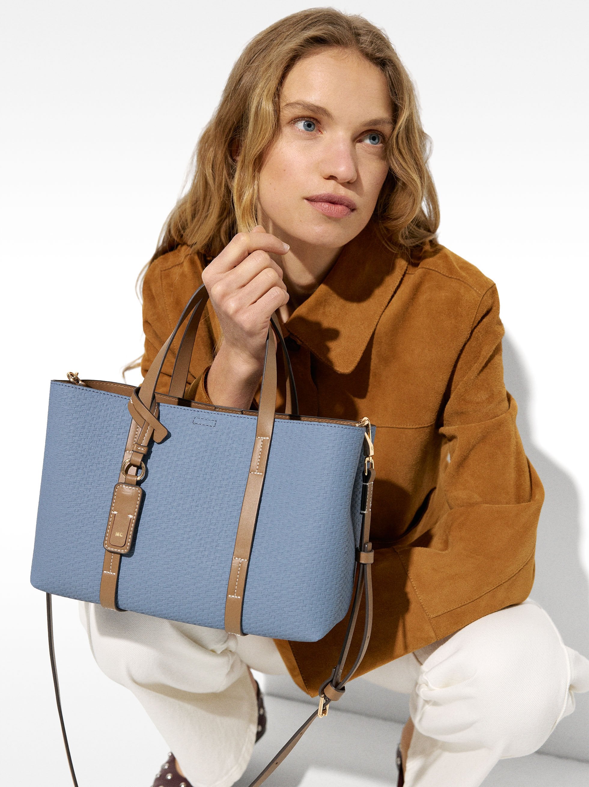 Cartera Tote Con Textura