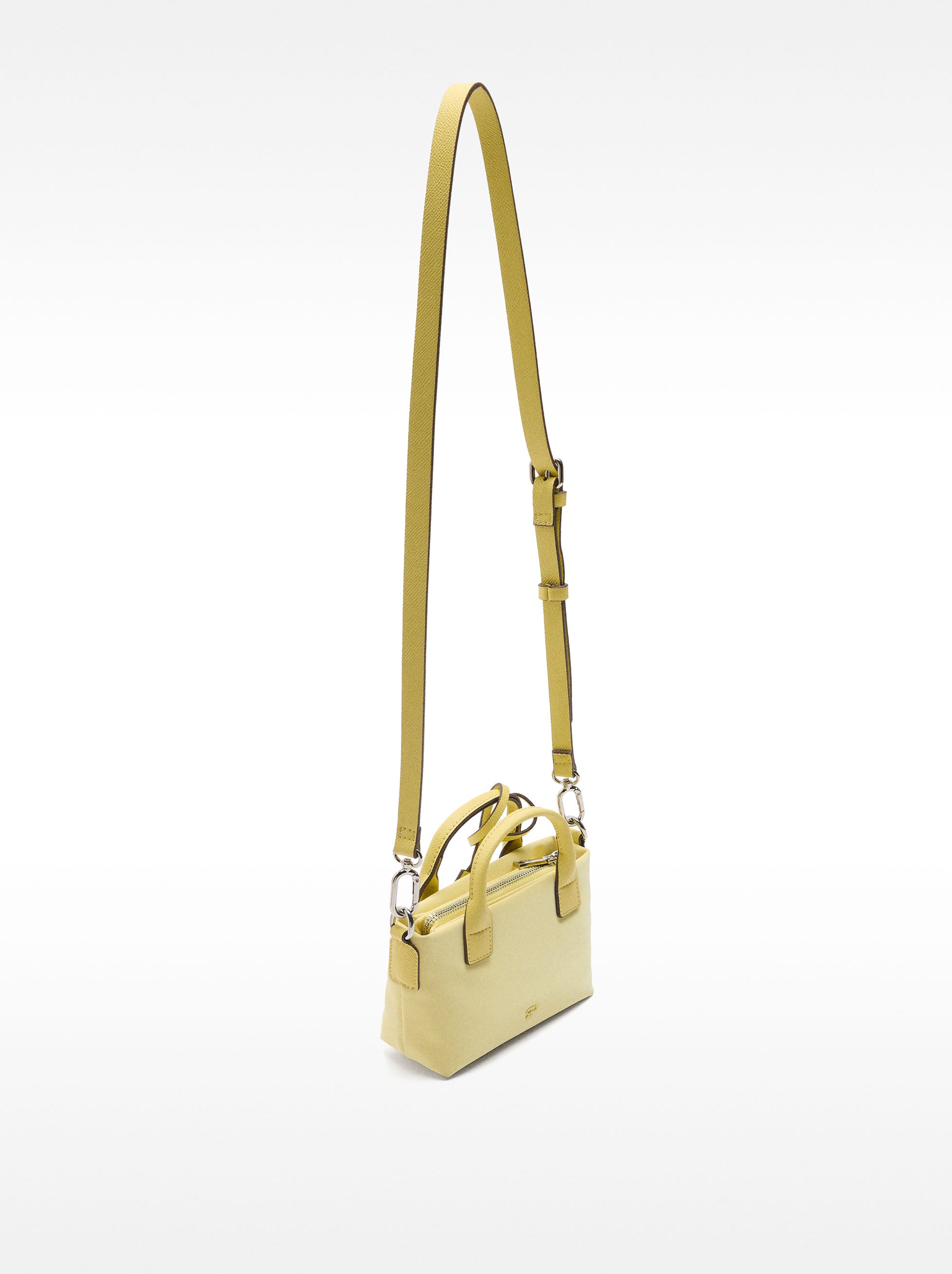 Cartera Mini Bandolera Con Textura Suave
