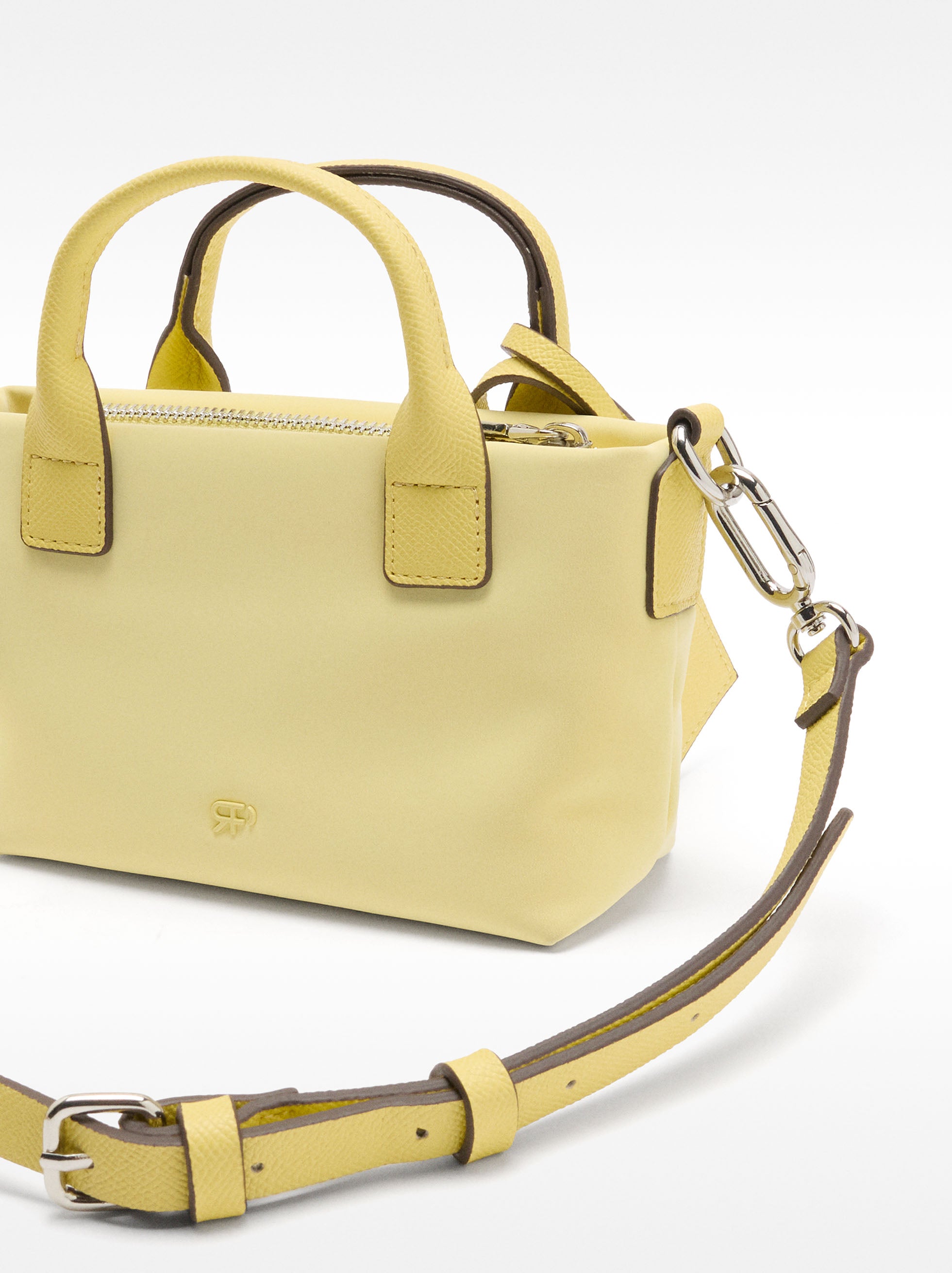 Cartera Mini Bandolera Con Textura Suave