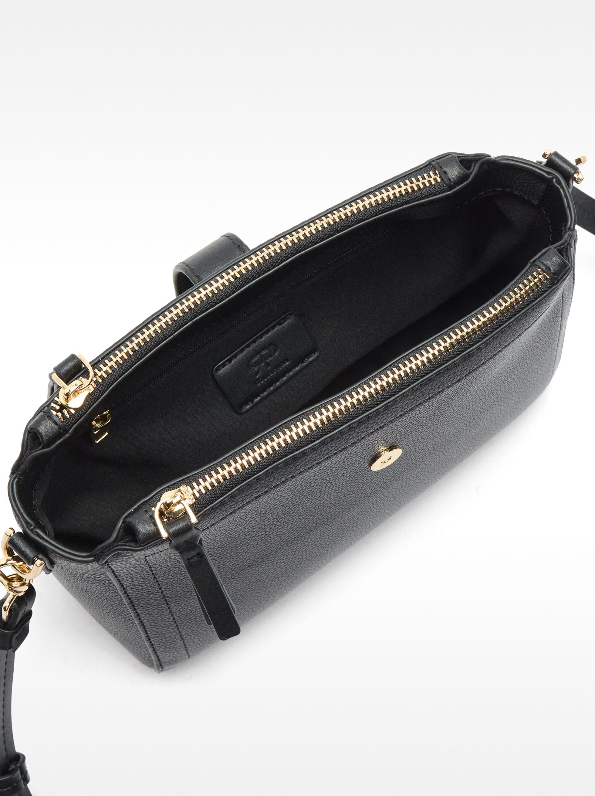 Bolso De Bandolera Con Textura