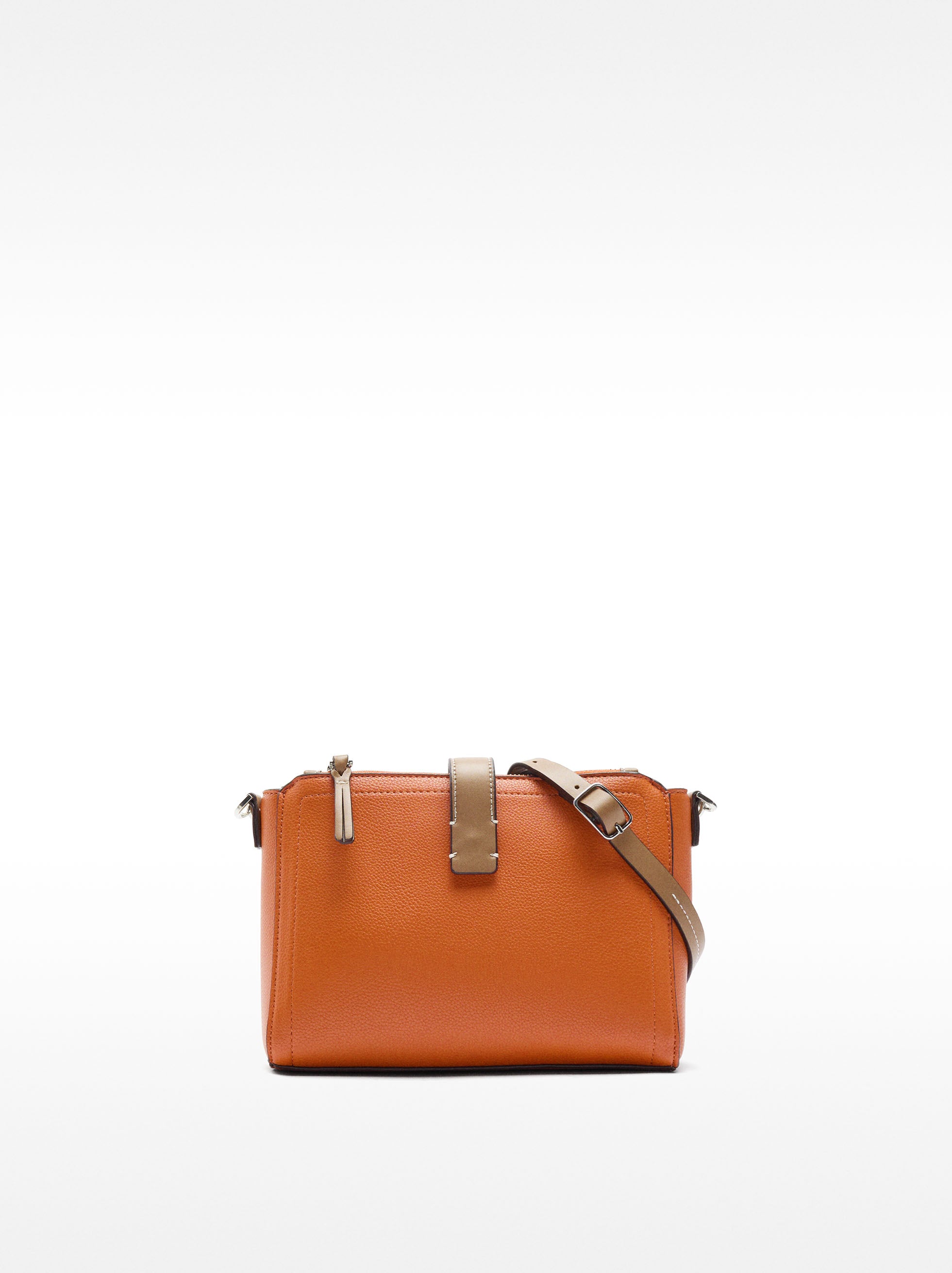 Cartera De Bandolera Con Textura