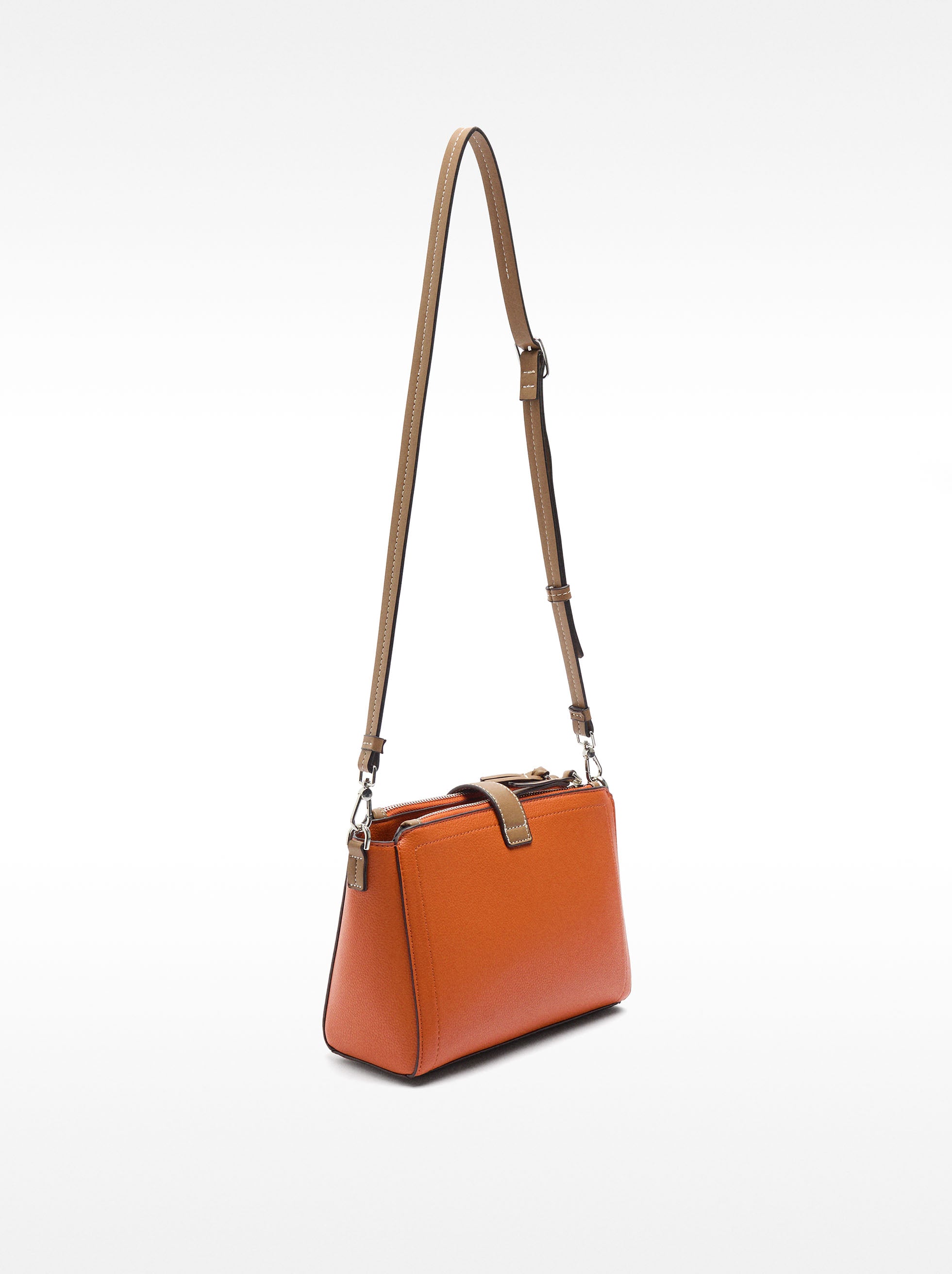 Cartera De Bandolera Con Textura