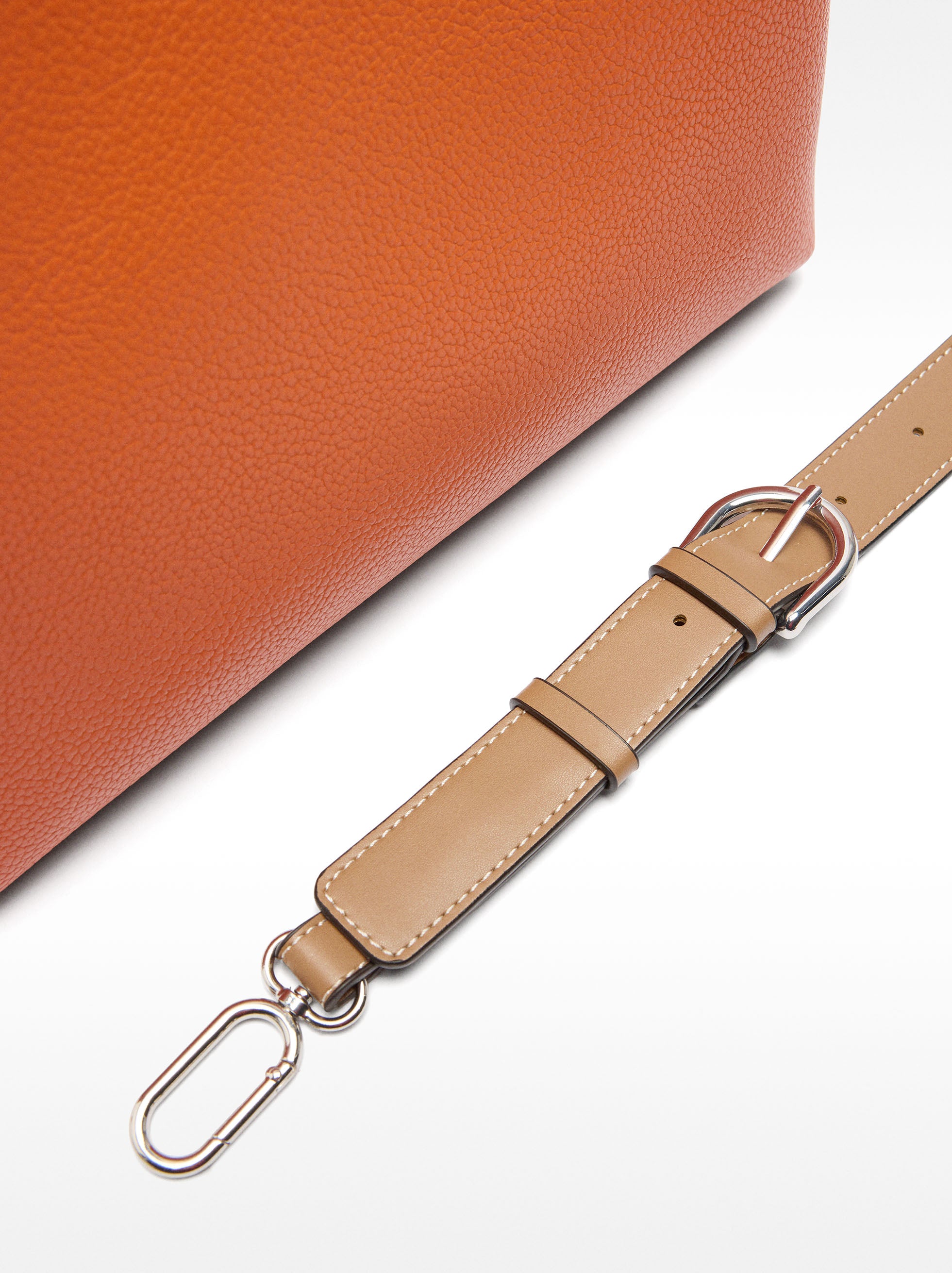 Cartera De Hombro Con Textura
