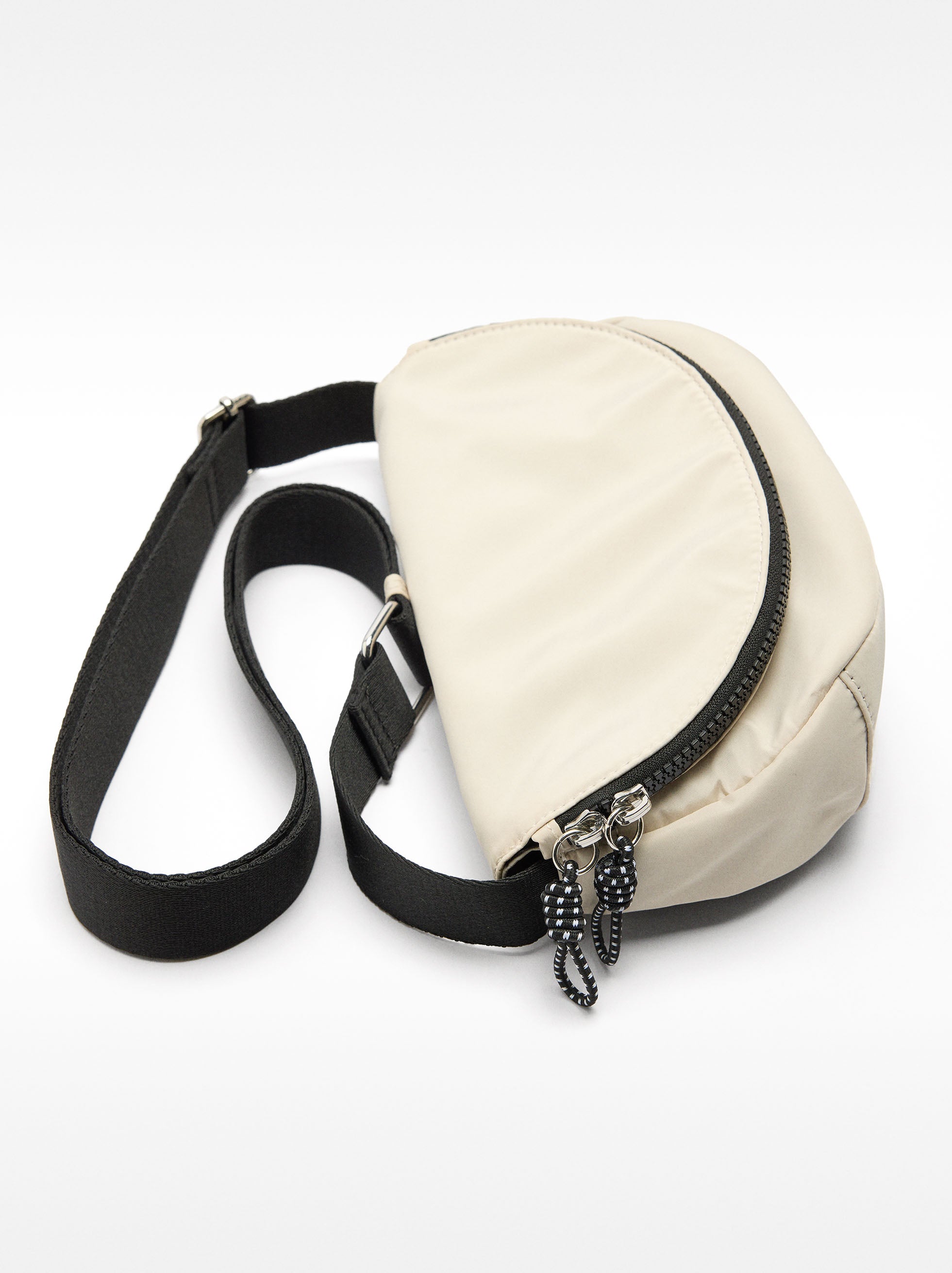 Bolso Bandolera De Nylon Con Cierre De Solapa