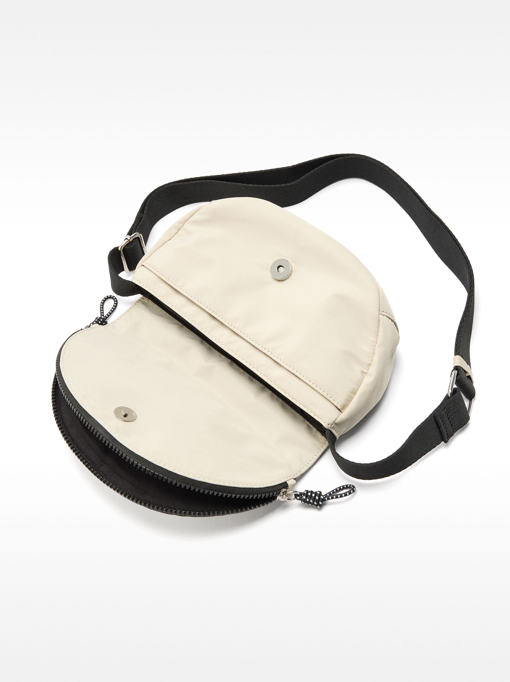 Bolso Bandolera De Nylon Con Cierre De Solapa