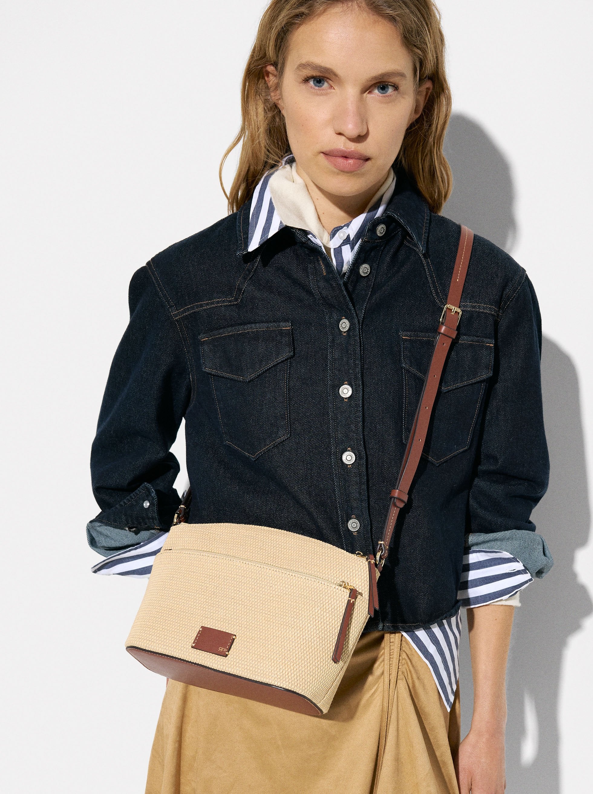 Cartera Bandolera Efecto Rafia