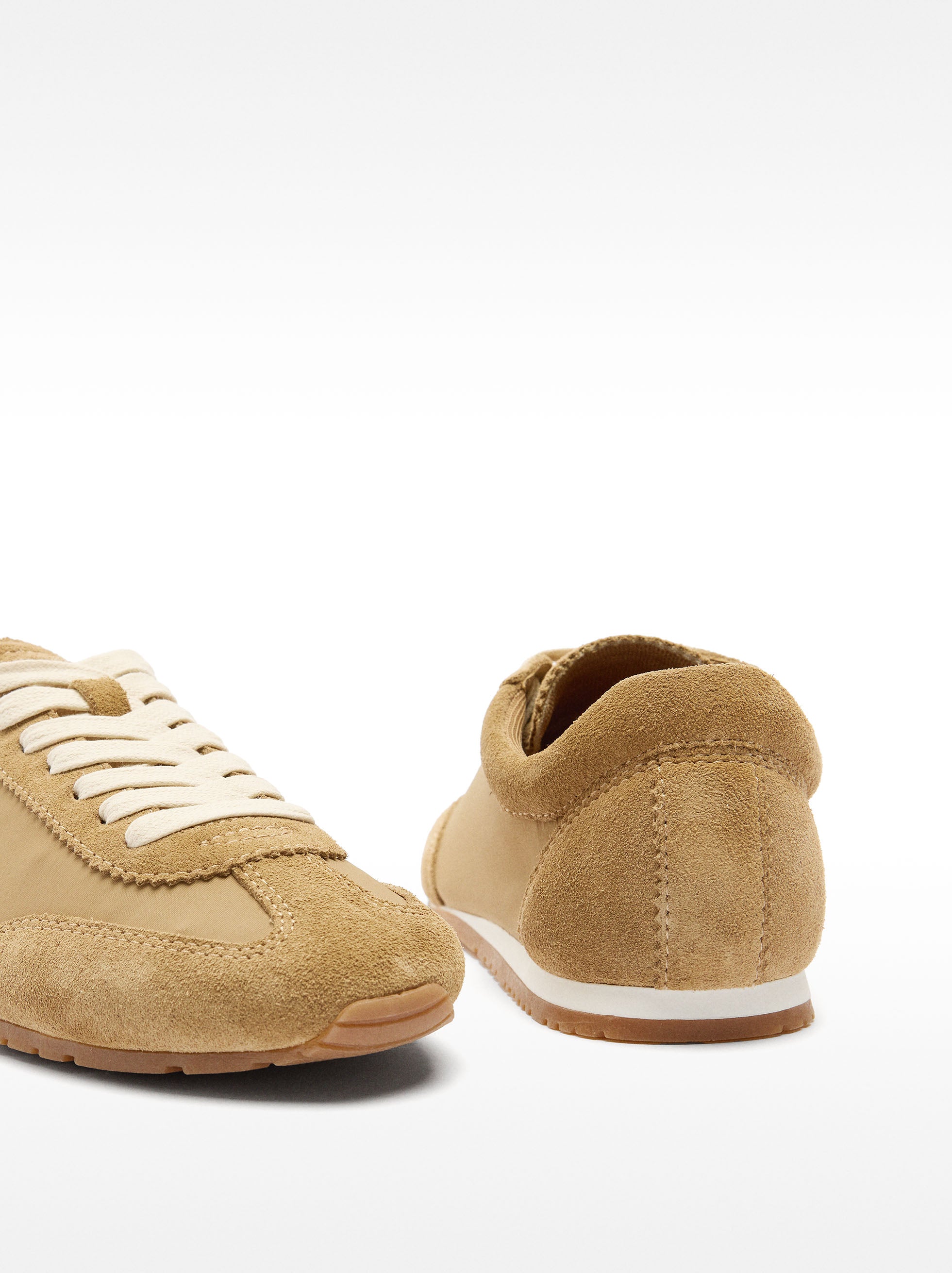 Zapatillas De Piel Combinadas