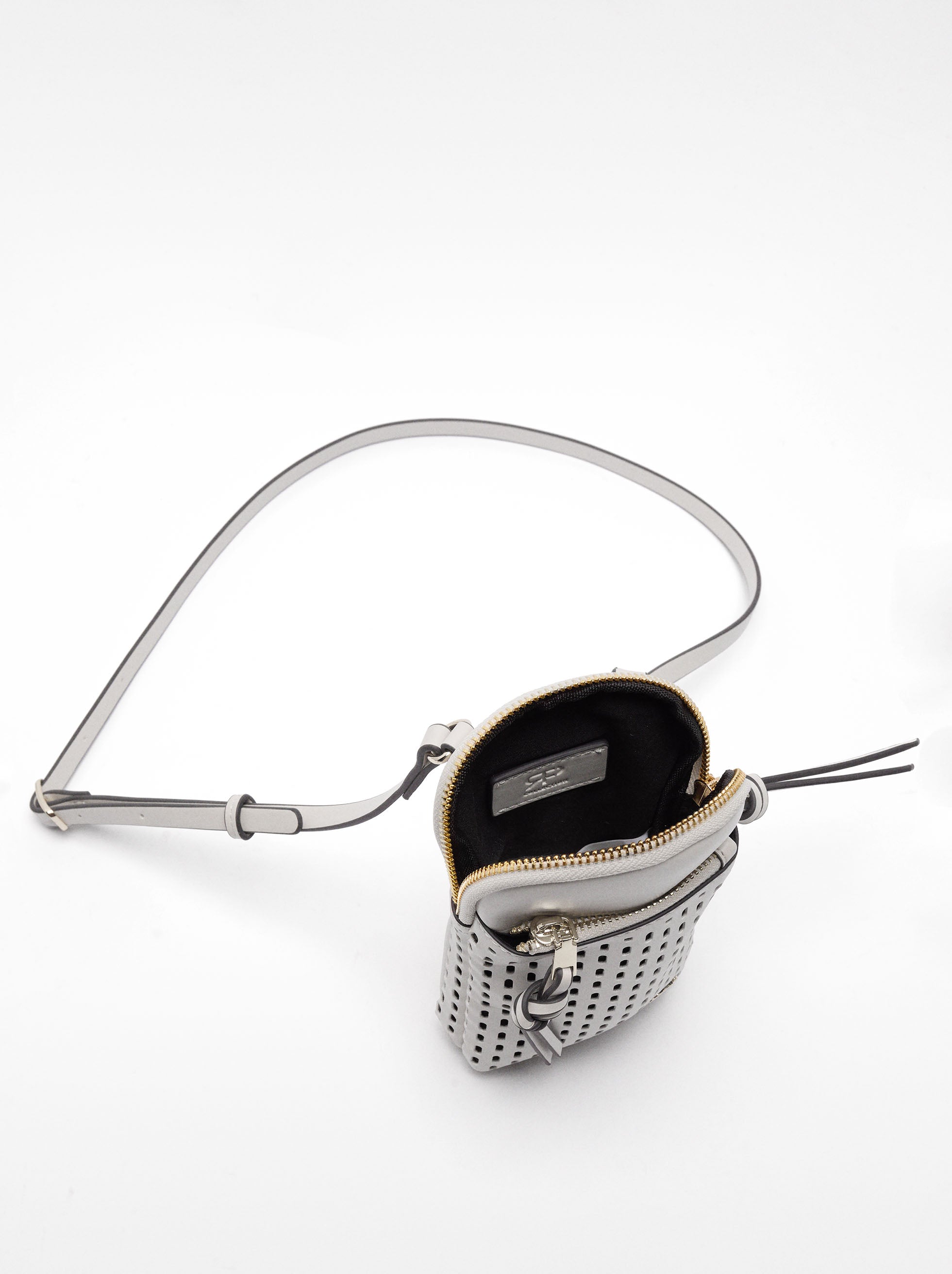 Cartera Para Móvil Perforado