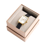 Reloj Con Caja Cuadrada