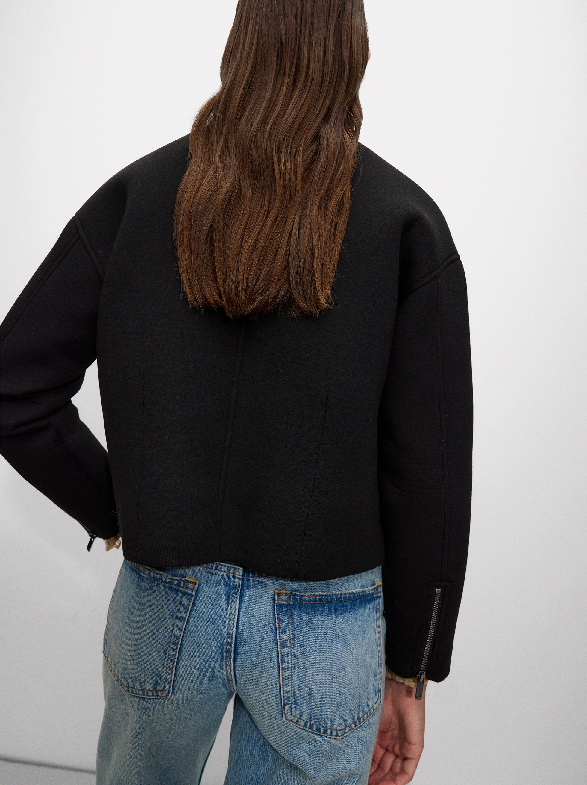 Chaqueta Leve Con Bolsillos