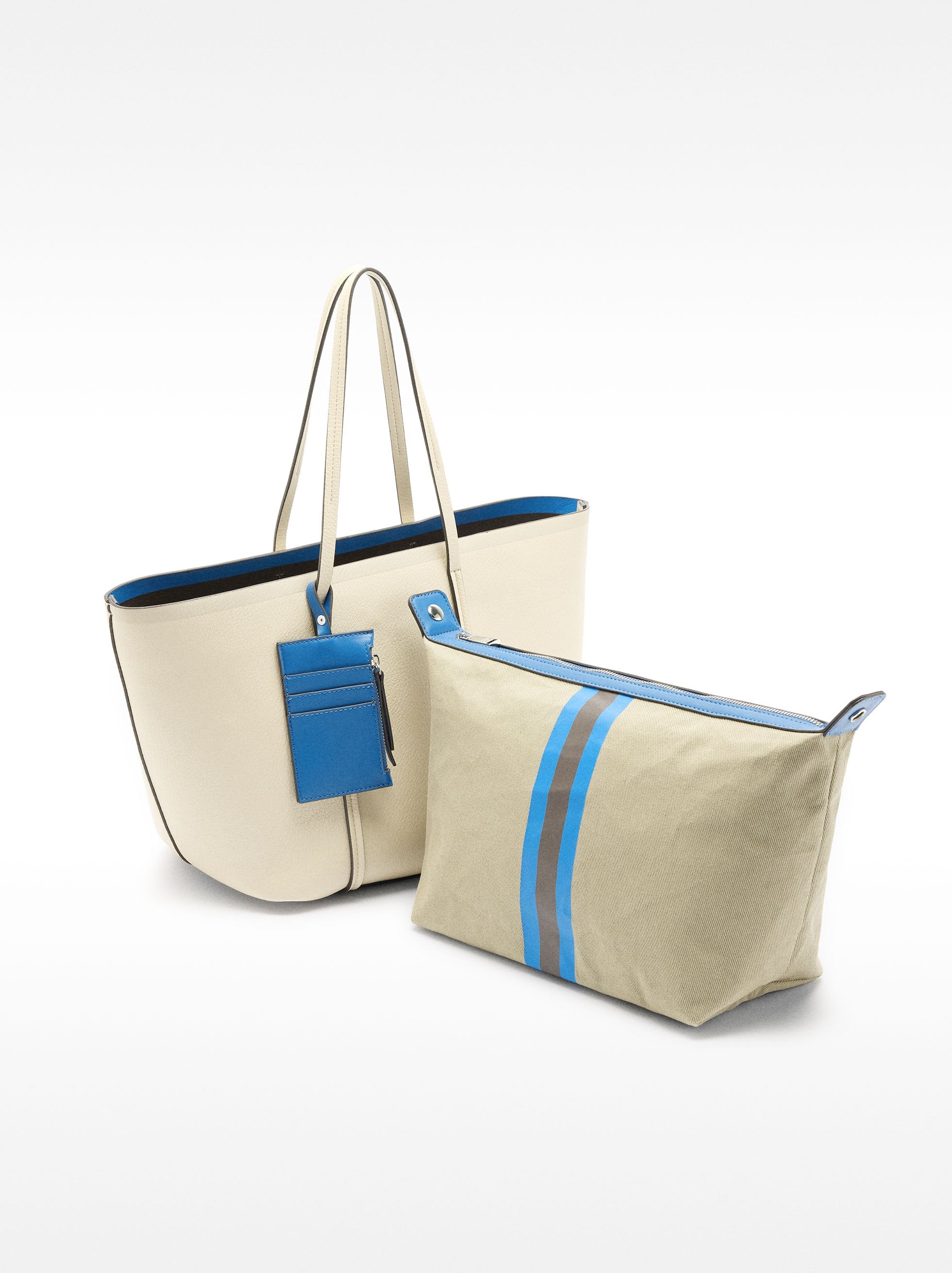 Cartera Shopper Con Colgante