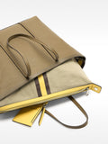 Cartera Shopper Con Colgante