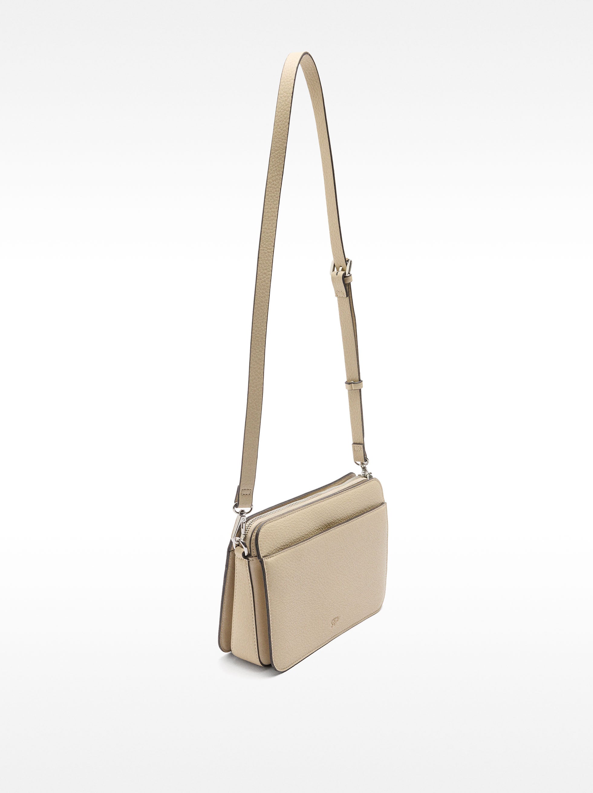 Cartera Bandolera Con Textura