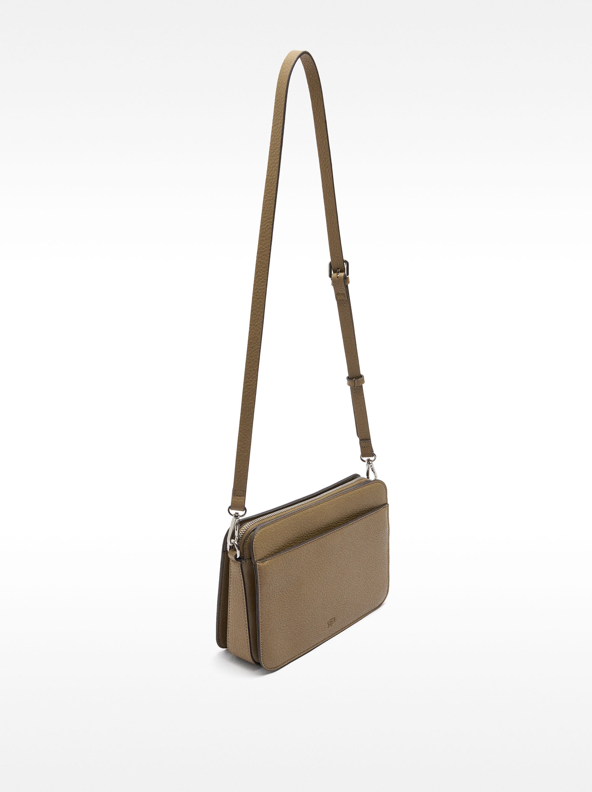 Cartera Bandolera Con Textura