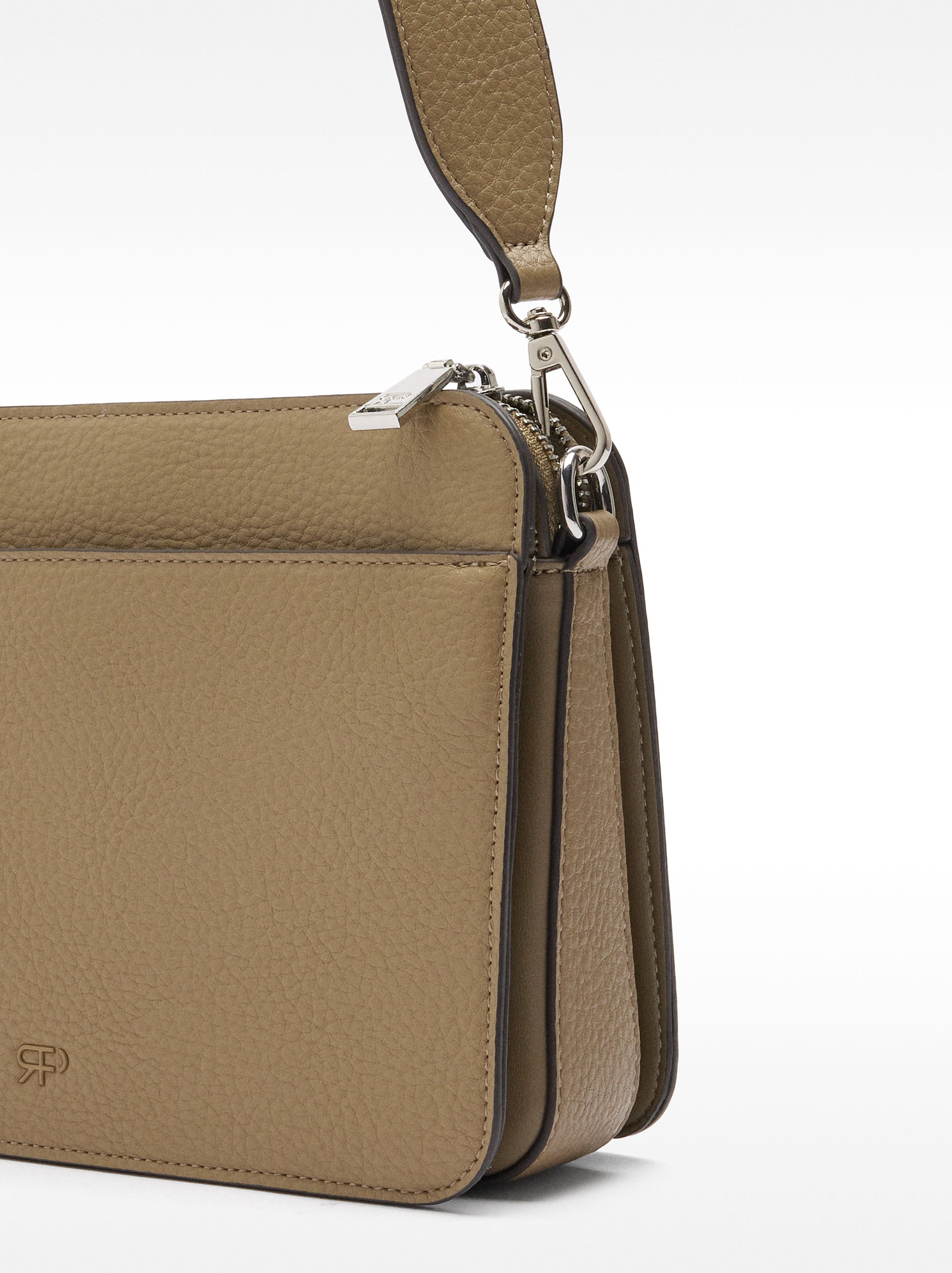 Cartera Bandolera Con Textura