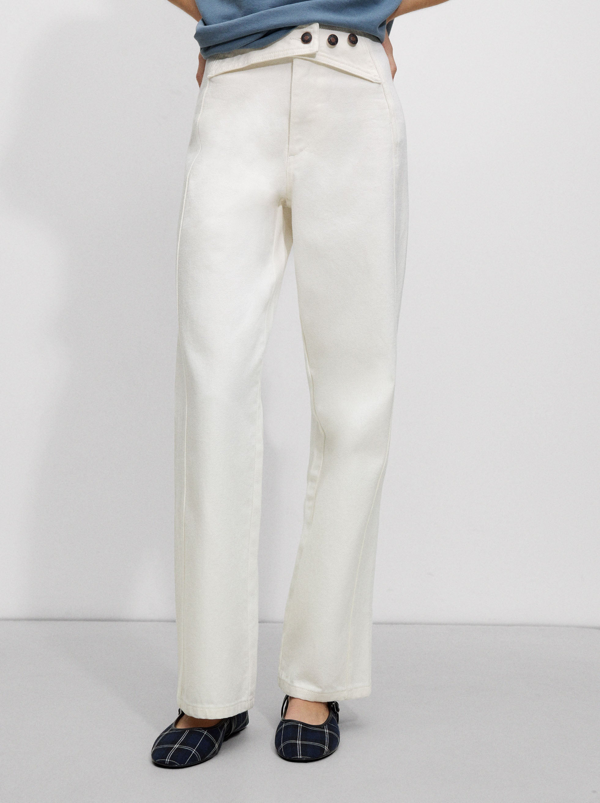 Pantalón Denim Detalle Cruzado
