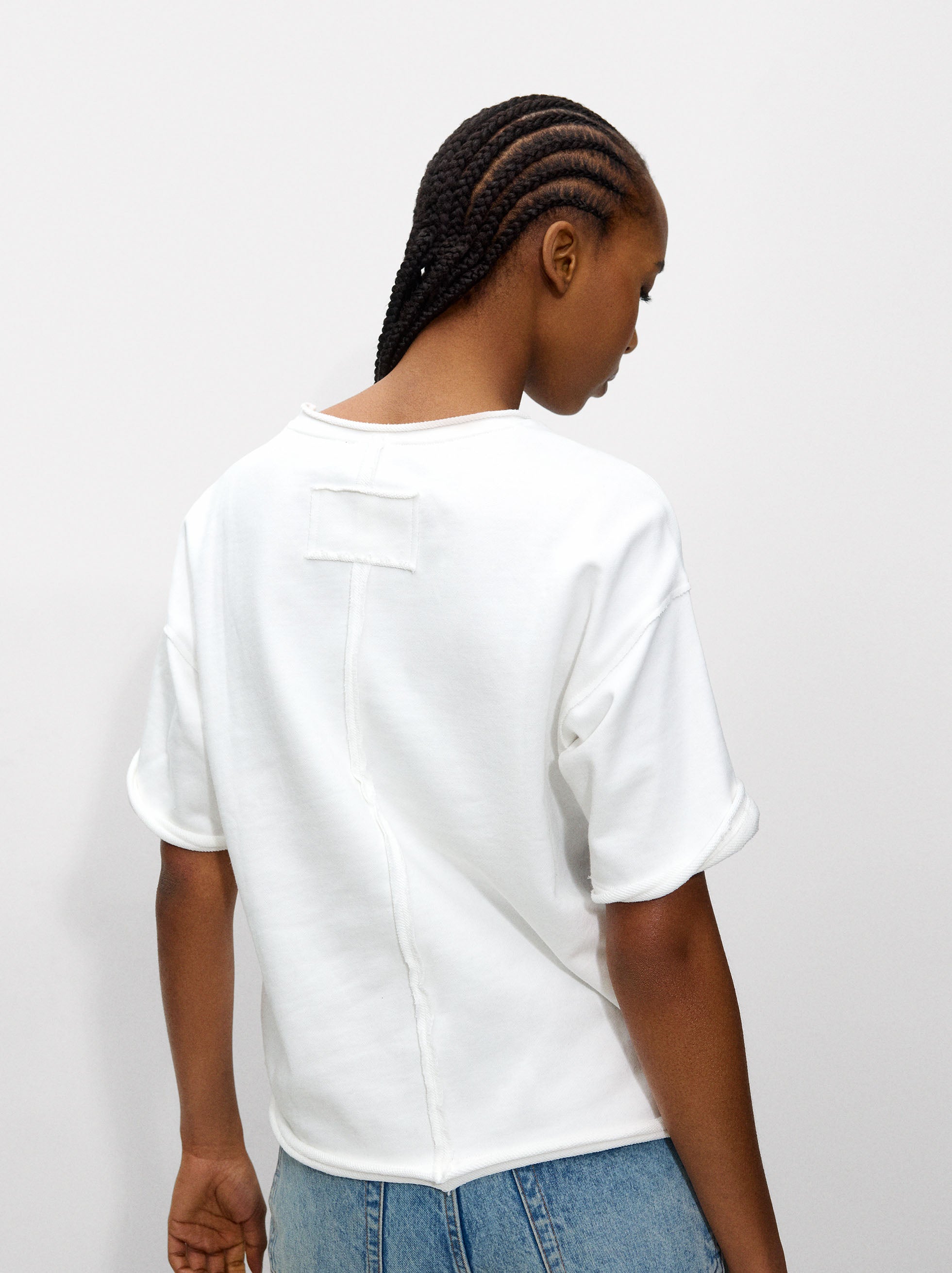 Camiseta Con Bordado