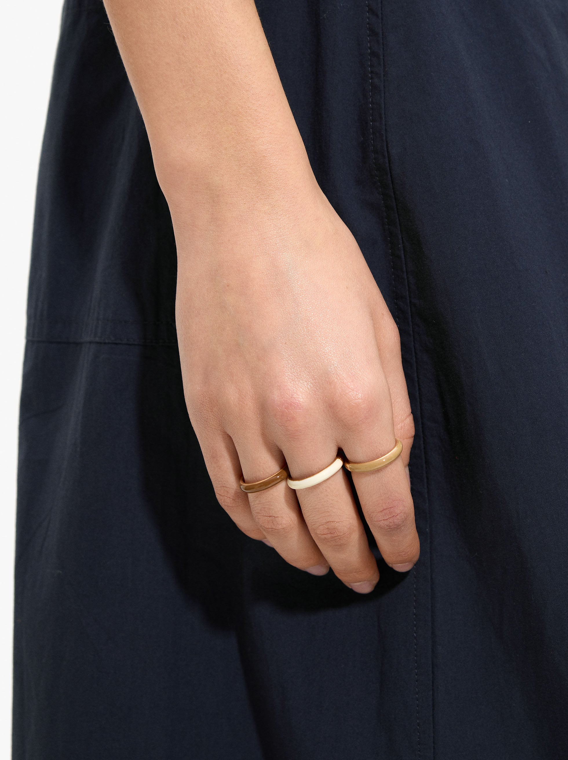Set De Anillos Con Esmalte