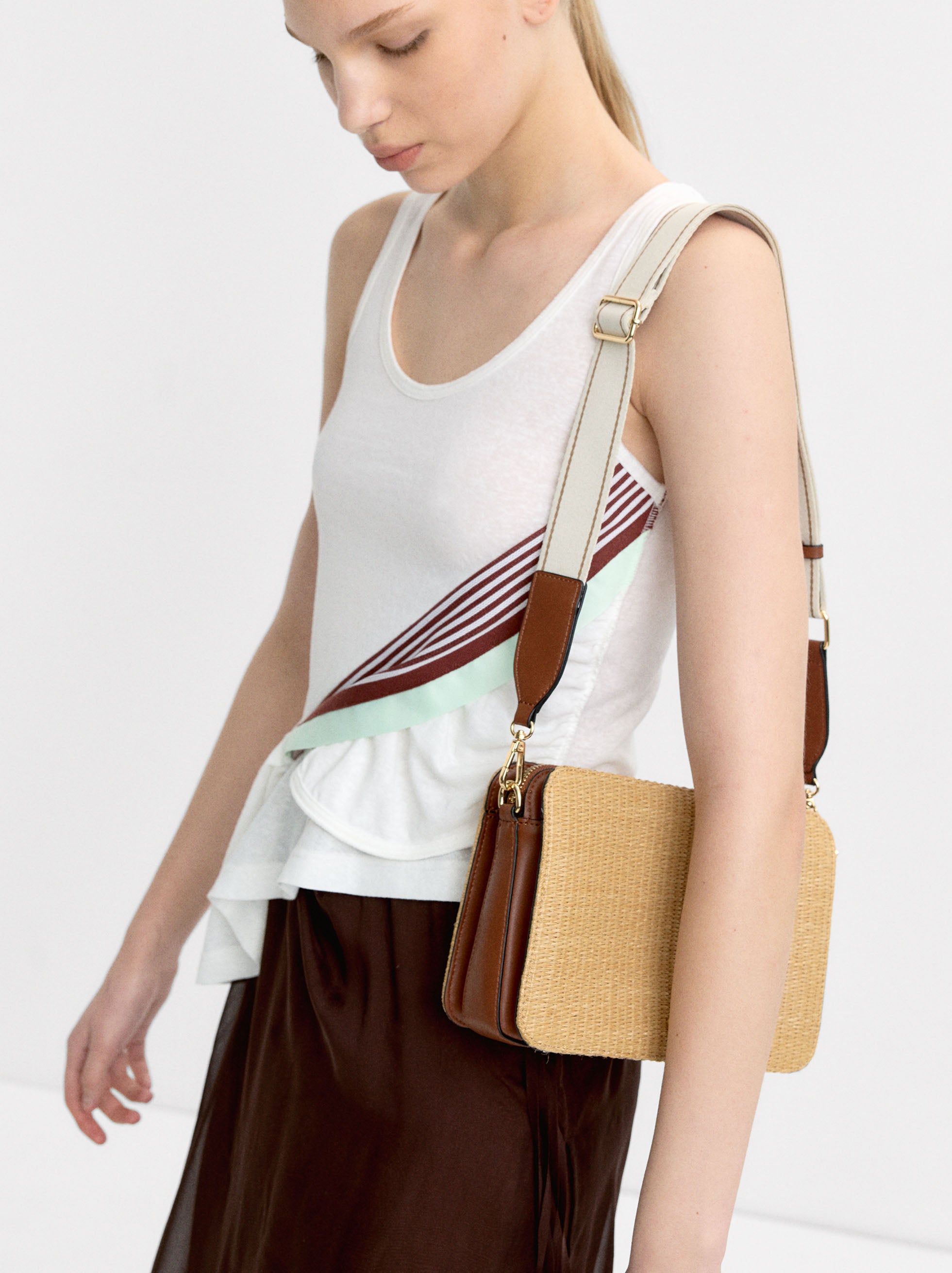 Bolso Bandolera Rectangular  Efecto Rafia
