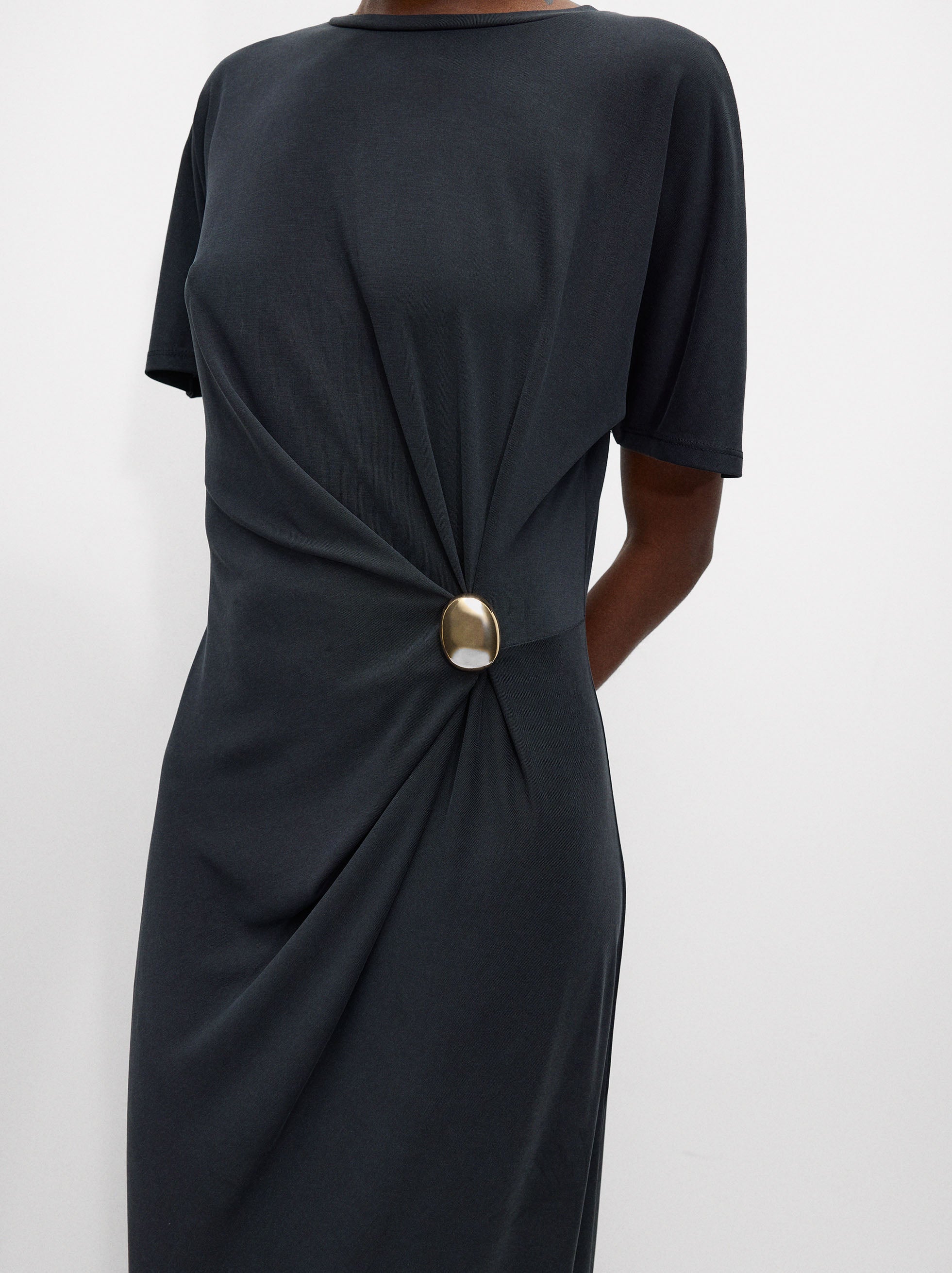 Vestido Largo Con Detalle Metalizado