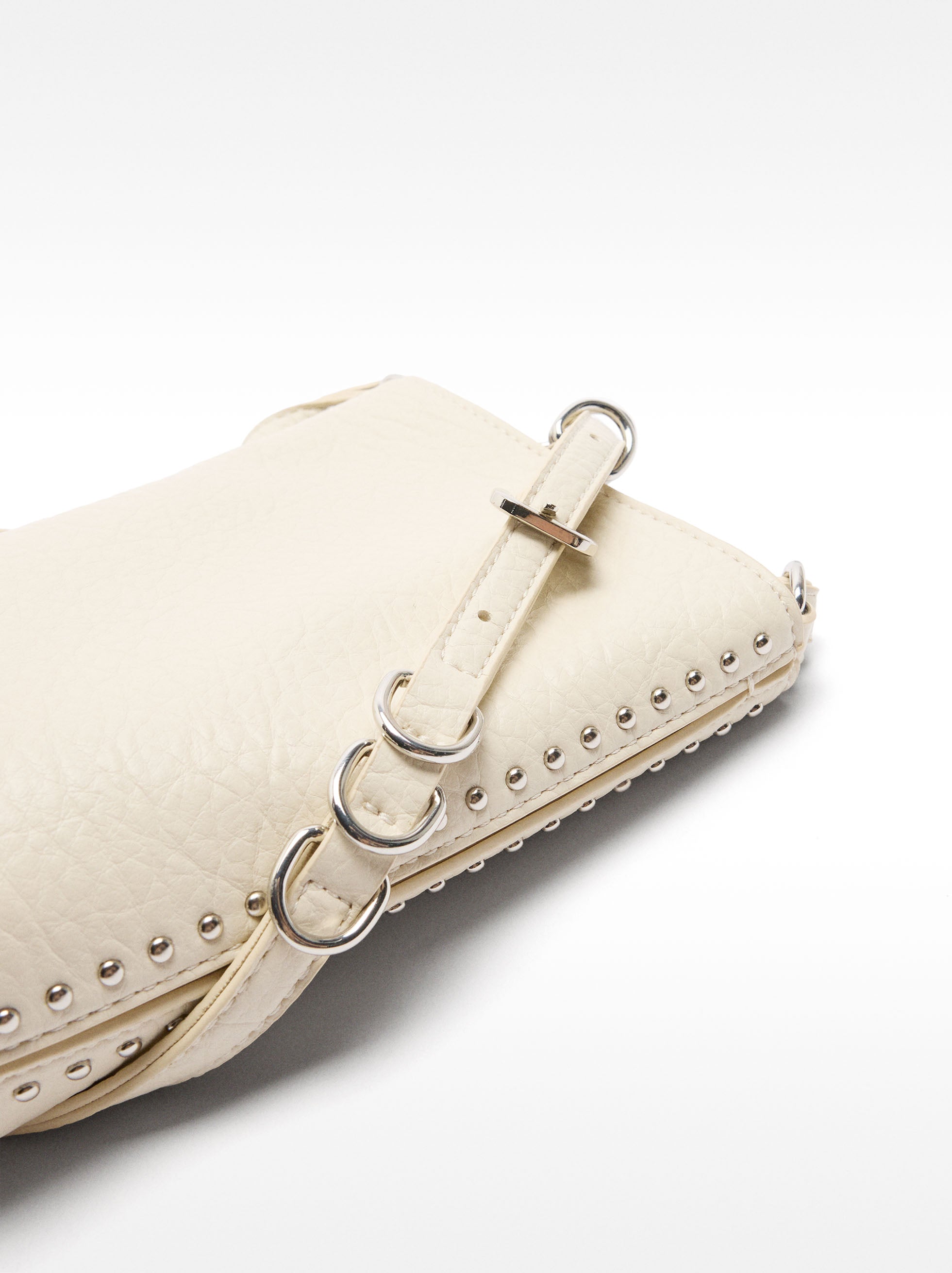 Cartera Para Móvil Con Tachuelas