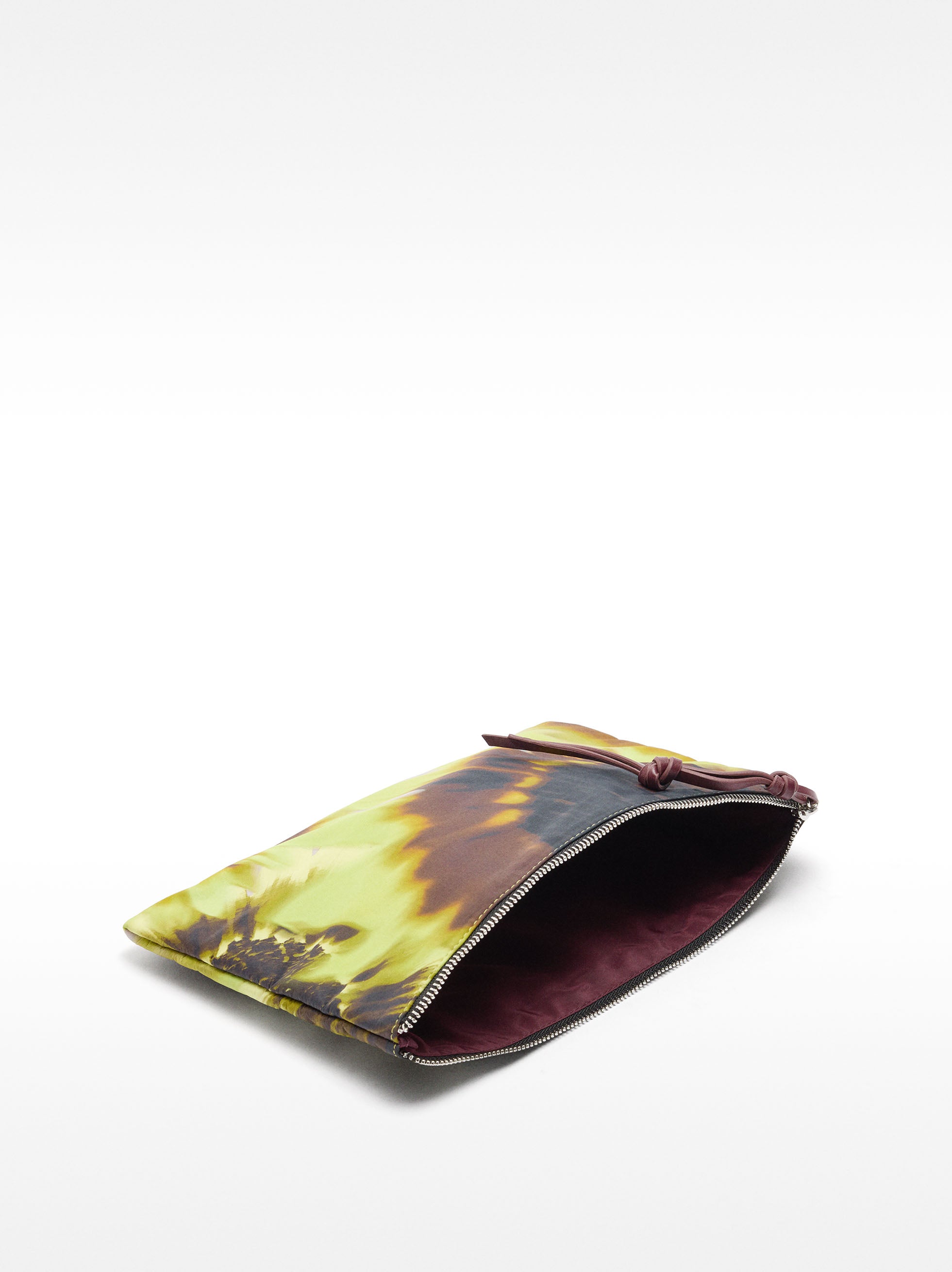 Cartera Multiusos De Nylon Estampada