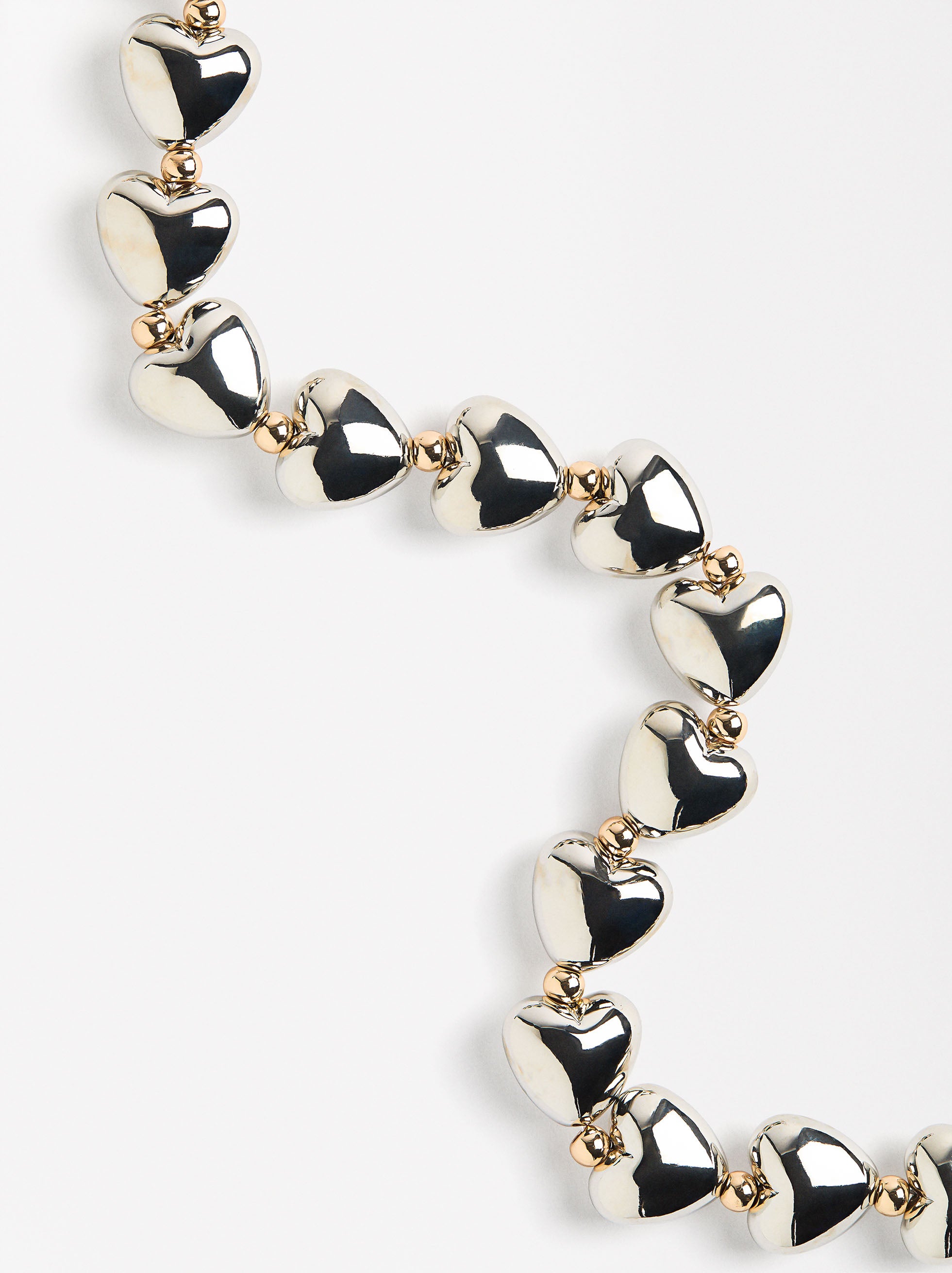 Collar Corto De Corazones