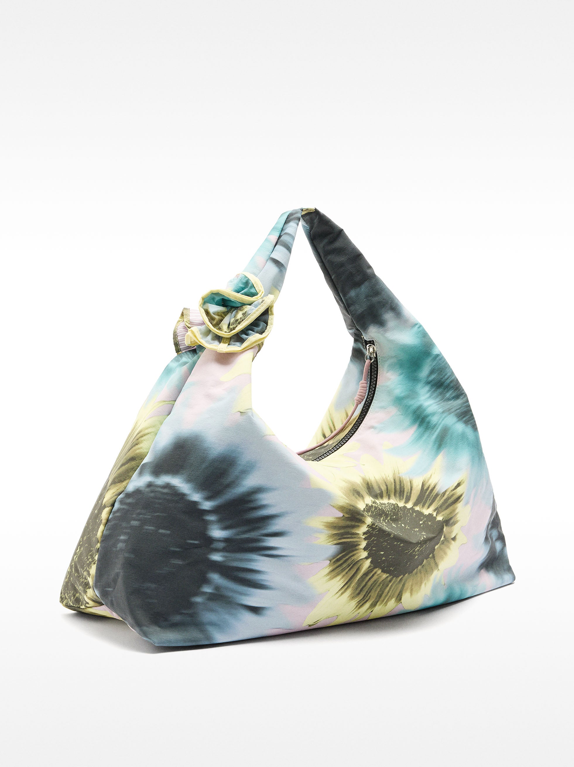Bolso De Hombro Nylon Con Estampado Floral